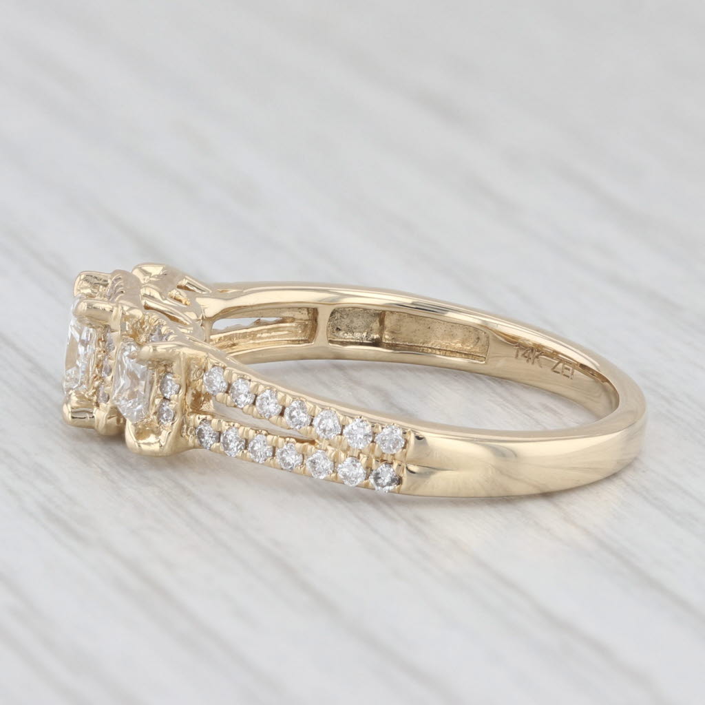 Light Gray 0.90ctw Princess Diamond Halo 3-Stone Engagement Ring 14k Yellow Gold Size 7