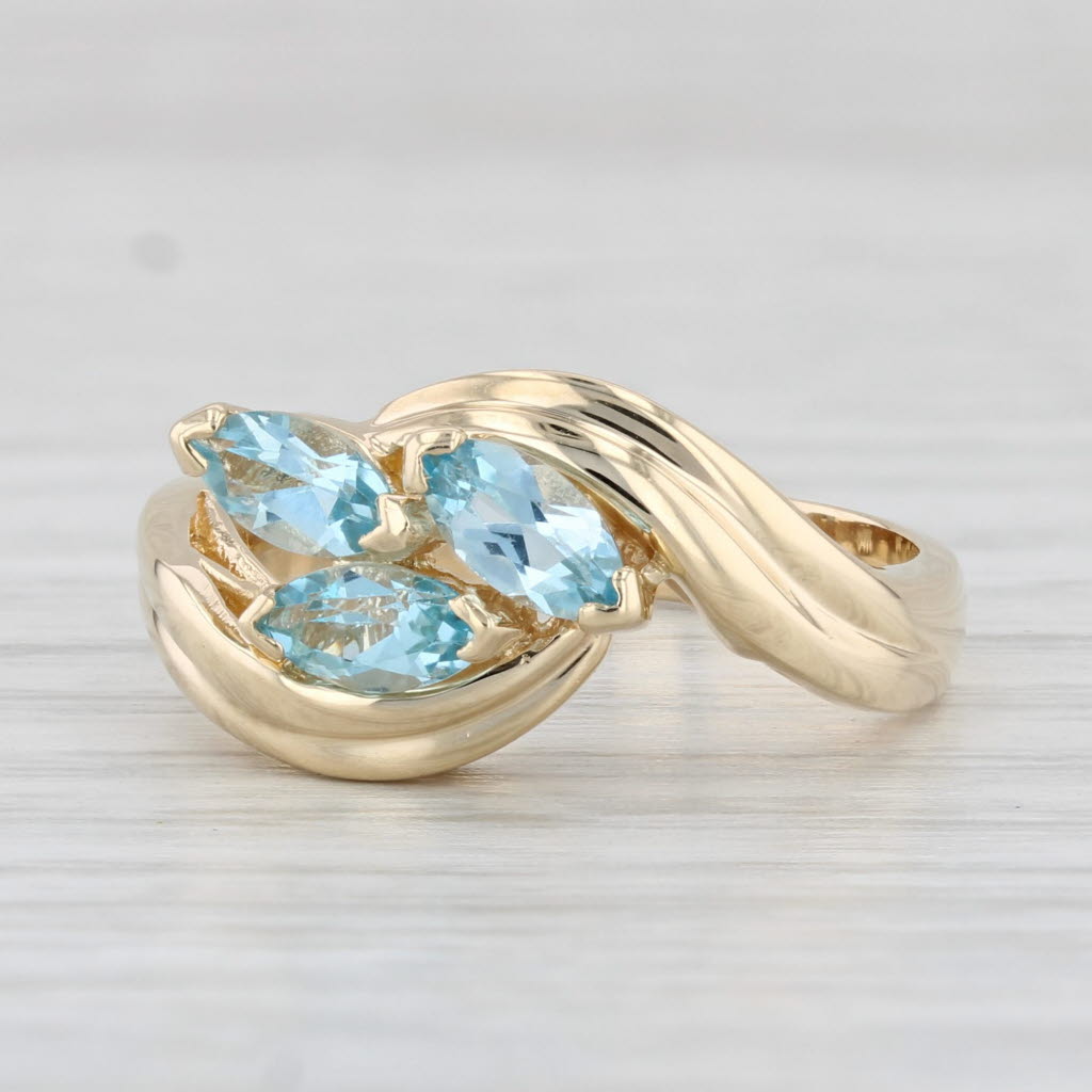 Light Gray Blue Topaz 3-Stone Cluster Ring 14k Yellow Gold Size 6.5 Bypass