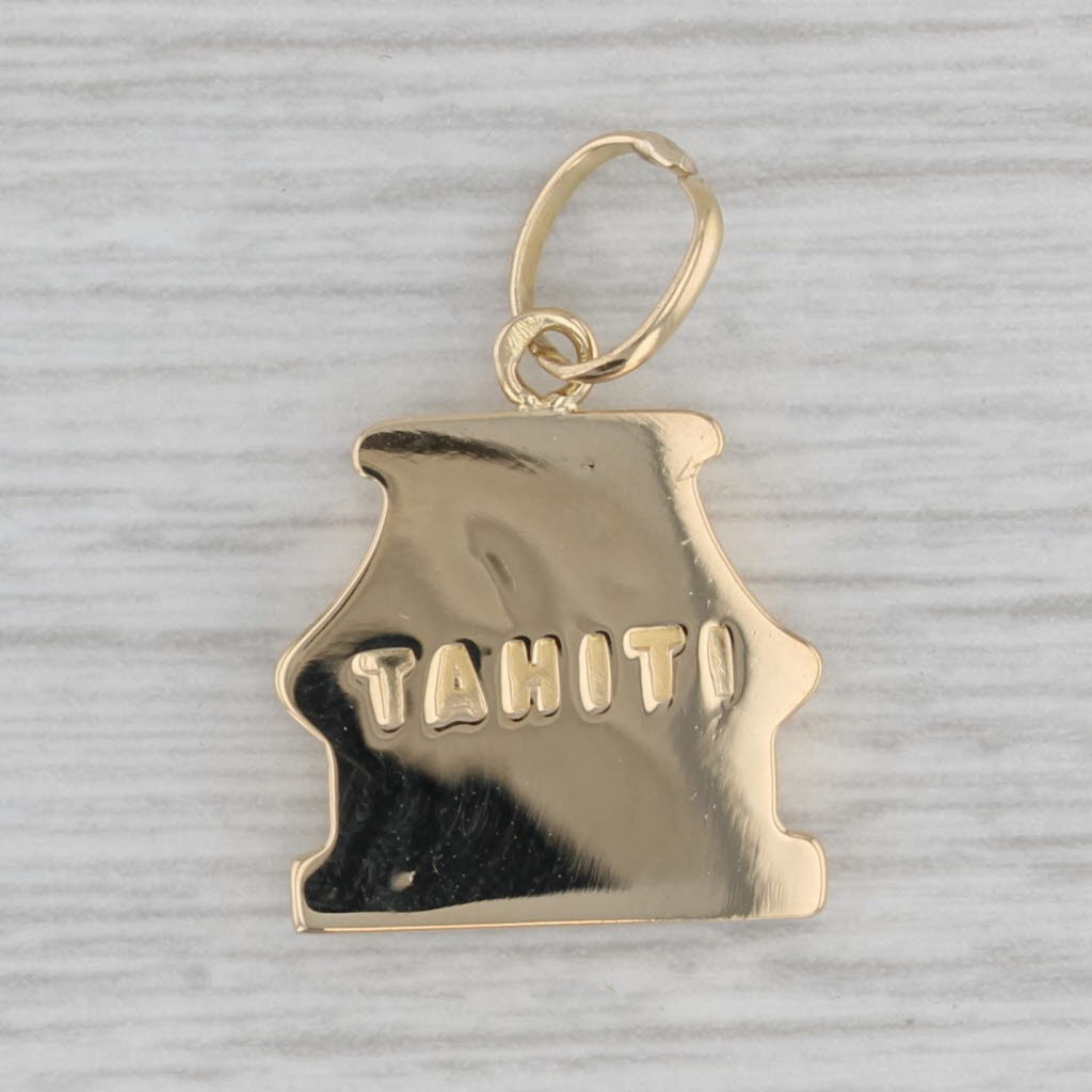 Gray Tahiti Hut Charm 18k Yellow Gold Souvenir Pendant