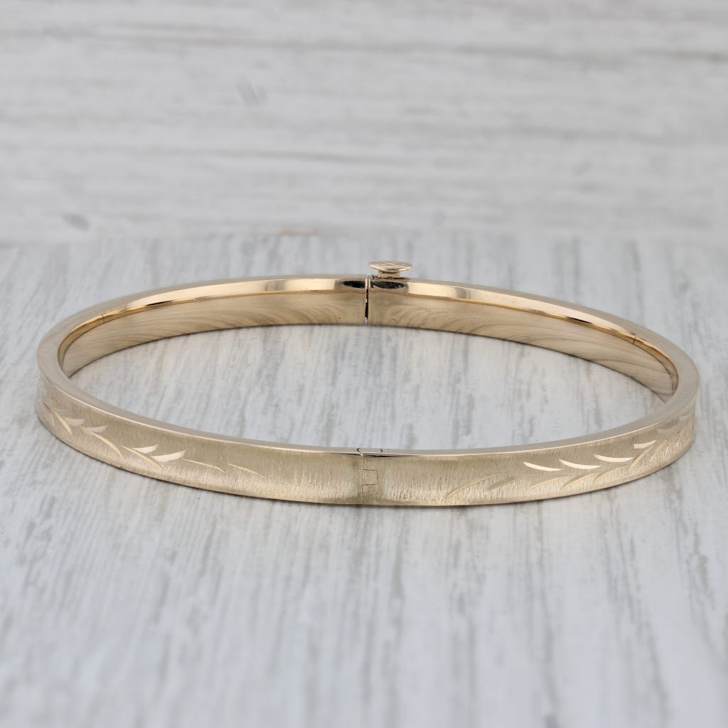 Gray Floral Etched Bangle Bracelet 14k Yellow Gold Hinged 6.75" 4.5mm