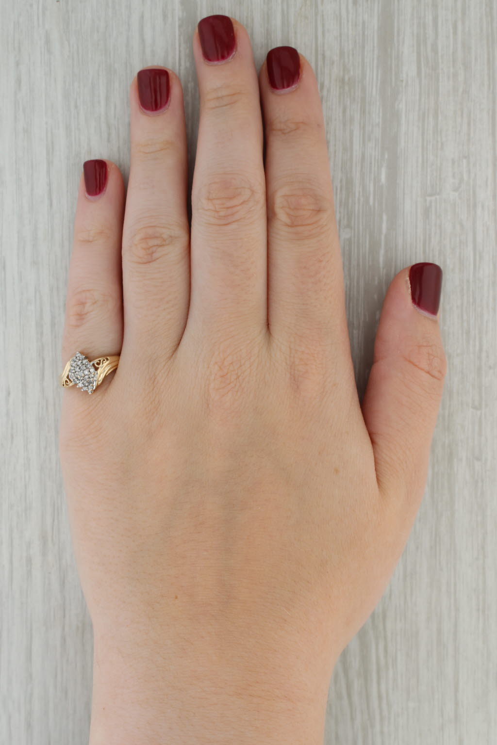 Rosy Brown 0.23ctw Diamond Cluster Ring 10k Yellow Gold Bypass Size 7