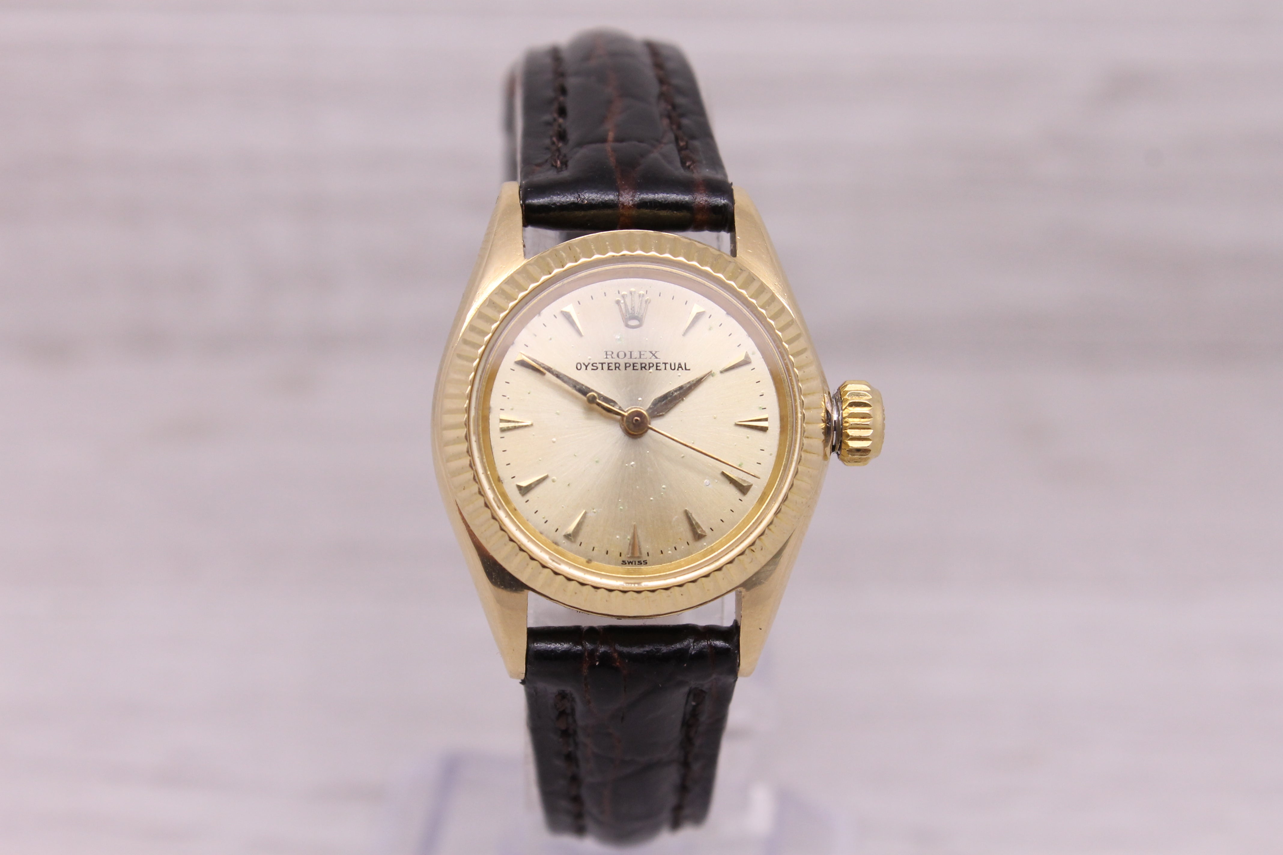 Gray Vintage c.1960 Rolex 6619 Ladies 24.5mm 18k Yellow Gold Automatic Watch Serviced