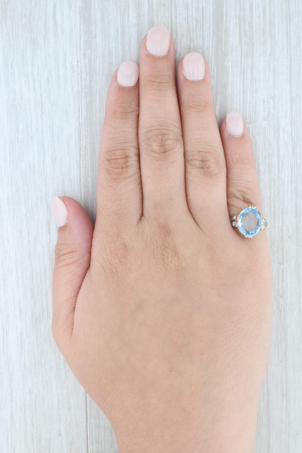 Light Gray Vintage 3.32ctw Oval Aquamarine Diamond Ring 14k White Gold Size 5.5 Oak Leaf