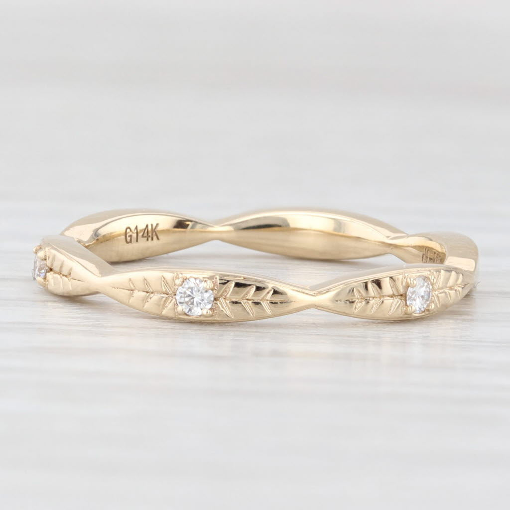 Light Gray New Scalloped Diamond Wedding Band 14k Yellow Gold Stackable Anniversary Ring