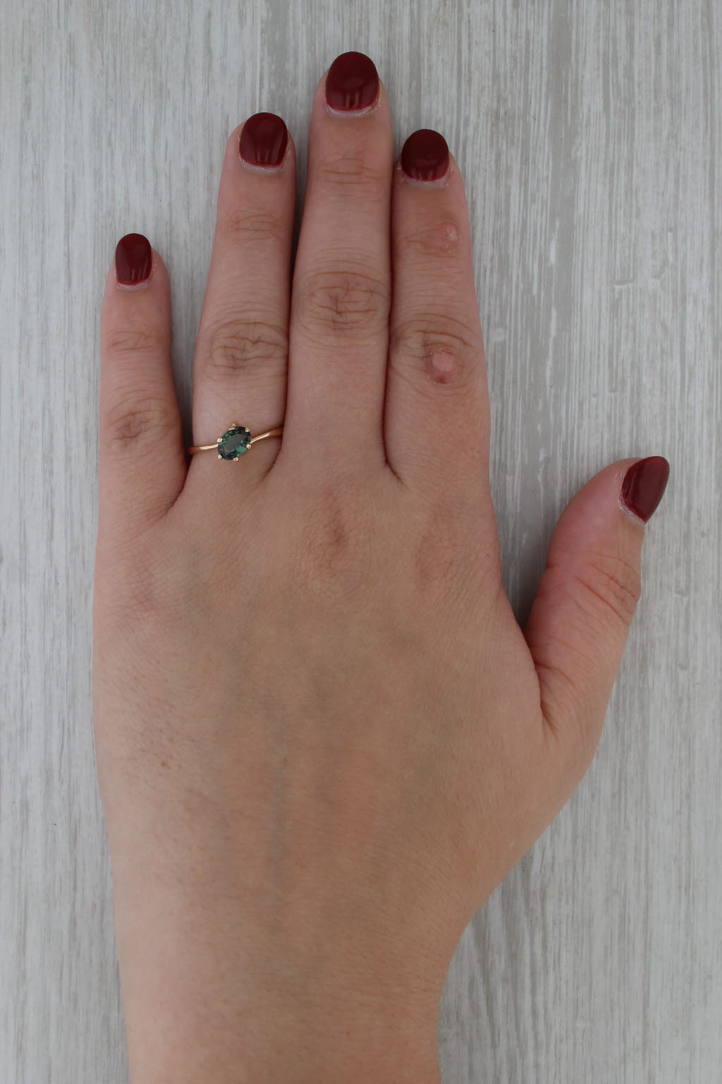 0.70ct Oval Green Spinel Solitaire Bypass Ring 10k Yellow Gold Size 8