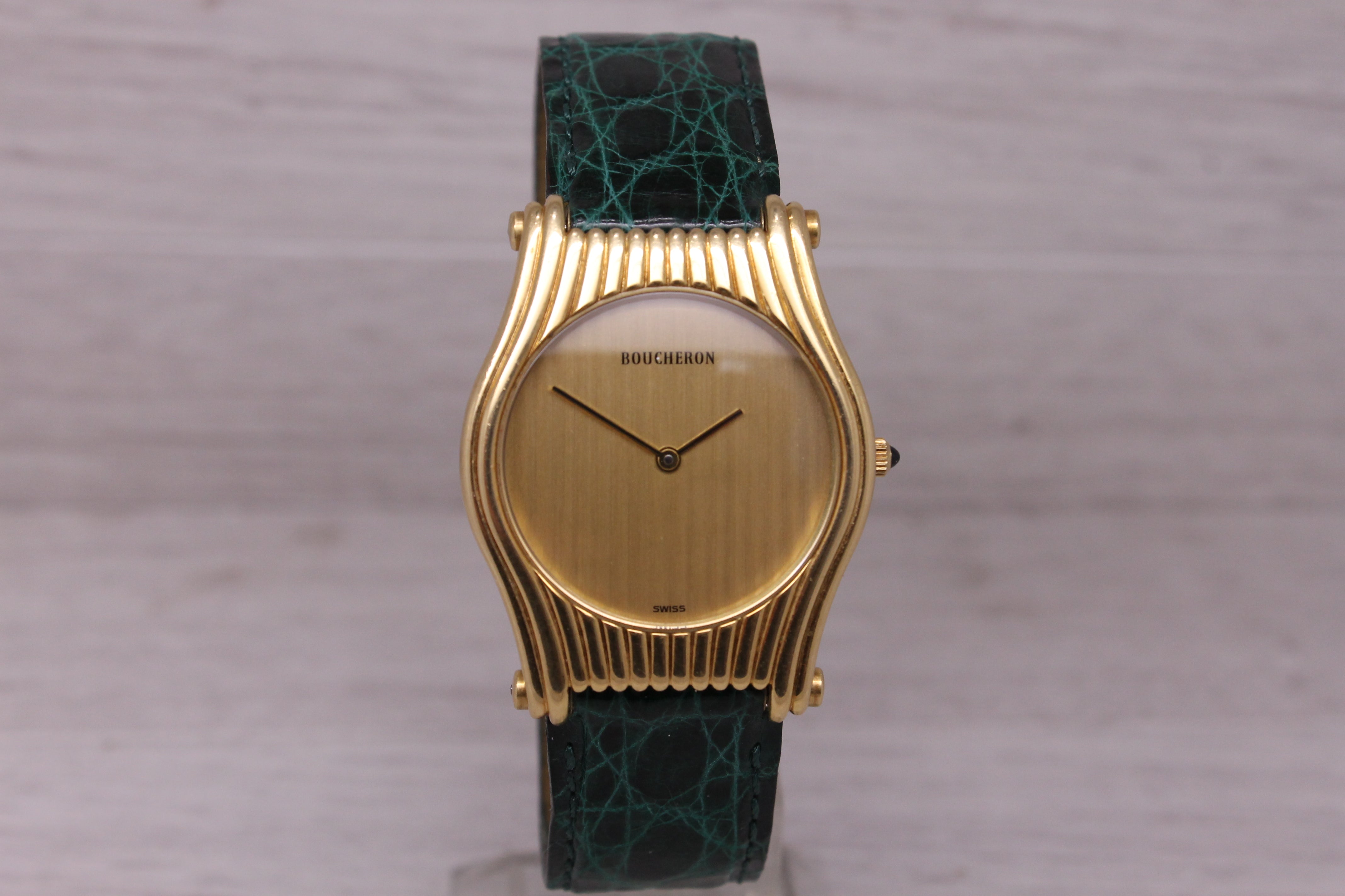 Boucheron Reflet 18k Yellow Gold 31mm Quartz Wrist Watch ref.A241 Green Strap