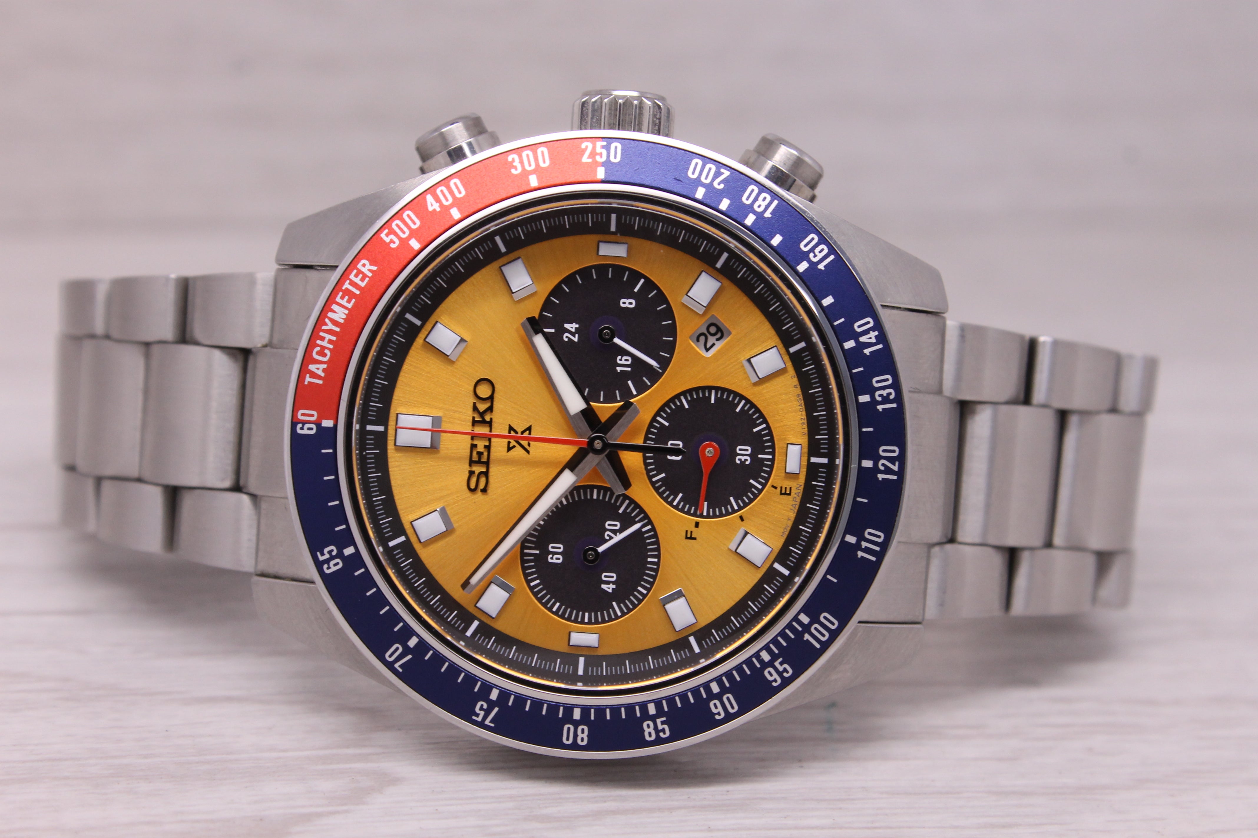 Seiko Prospex Speedtimer Solar Chronograph Watch 41.4mm Steel Date SSC947