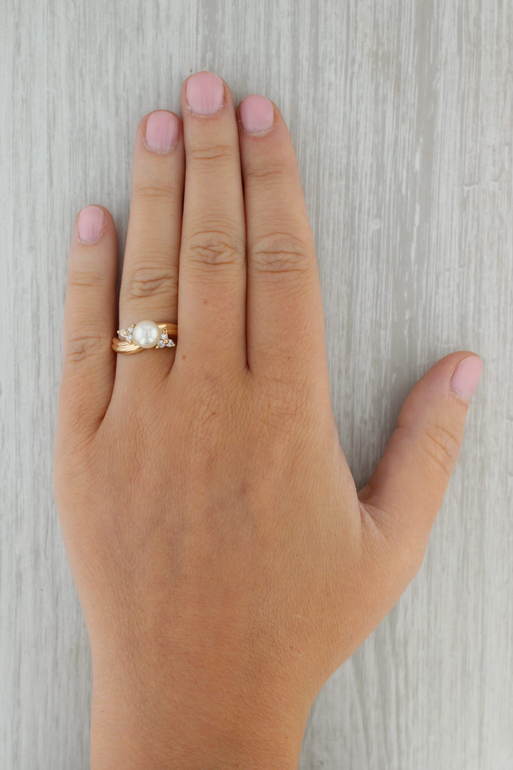 Dark Gray Cultured Pearl 0.15ctw Diamond Bypass Ring 14k Yellow Gold Size 6.5