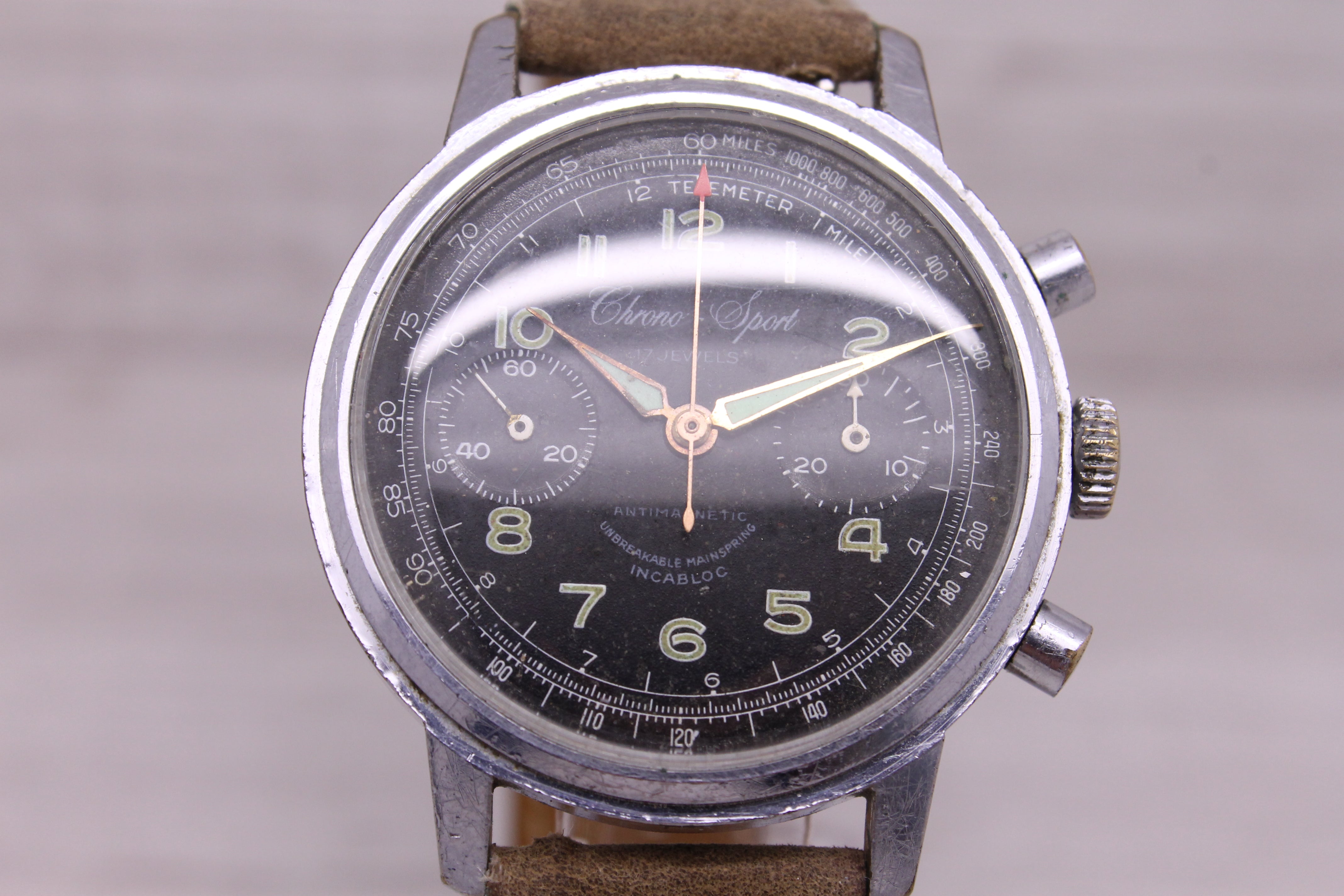 Dark Gray Vintage Chrono Sport 37mm Steel Back Mens Chronograph Watch Venus 188 Arlen Trop