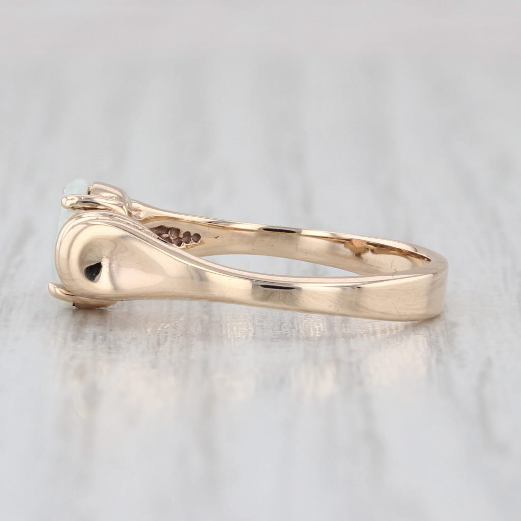 Vintage Oval Cabochon Opal Solitaire Ring 10k Yellow Gold Size 5.75-6