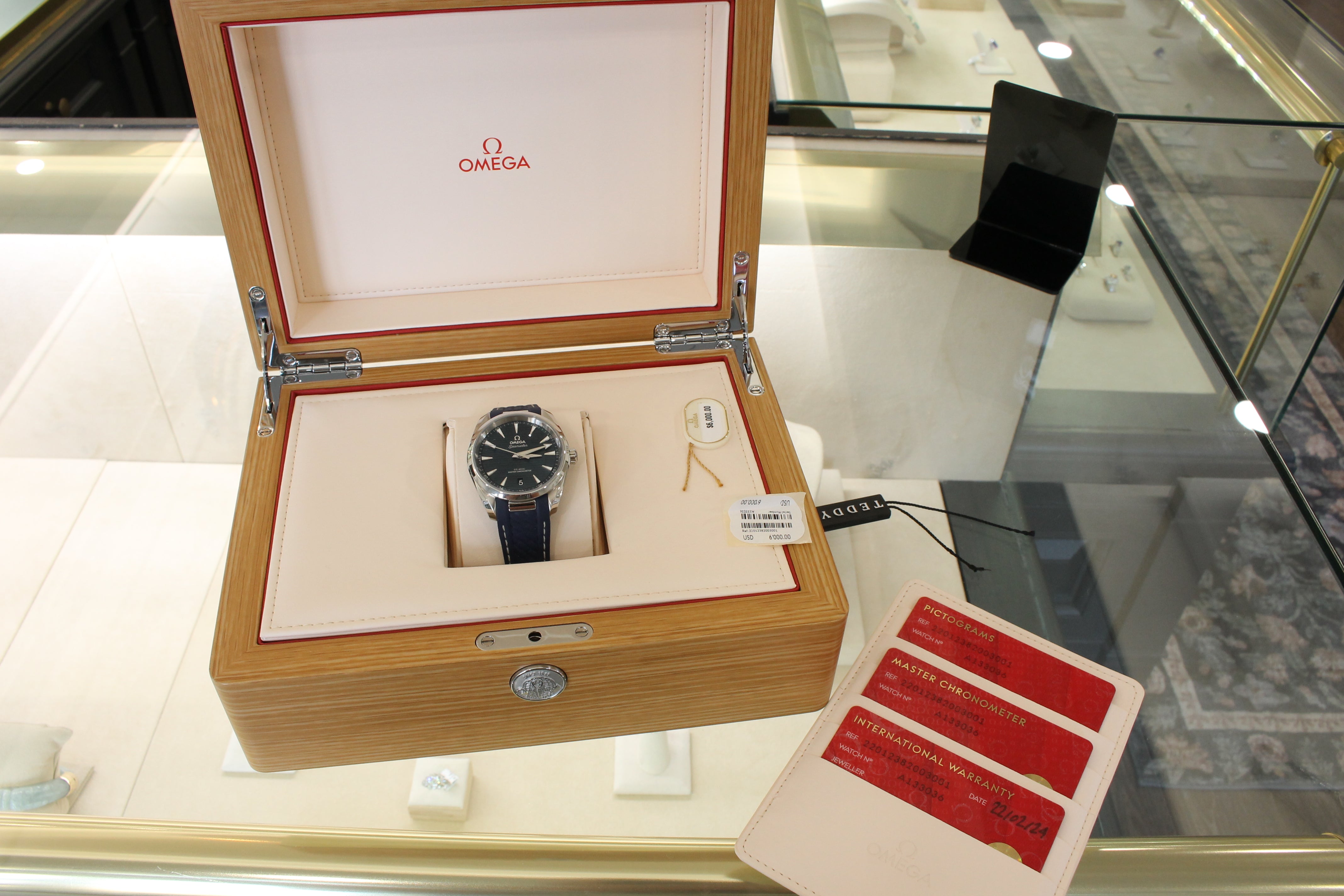 Omega Seamaster Aqua Terra 38mm Mens Steel Blue Co-Axial Chronometer Watch w Box