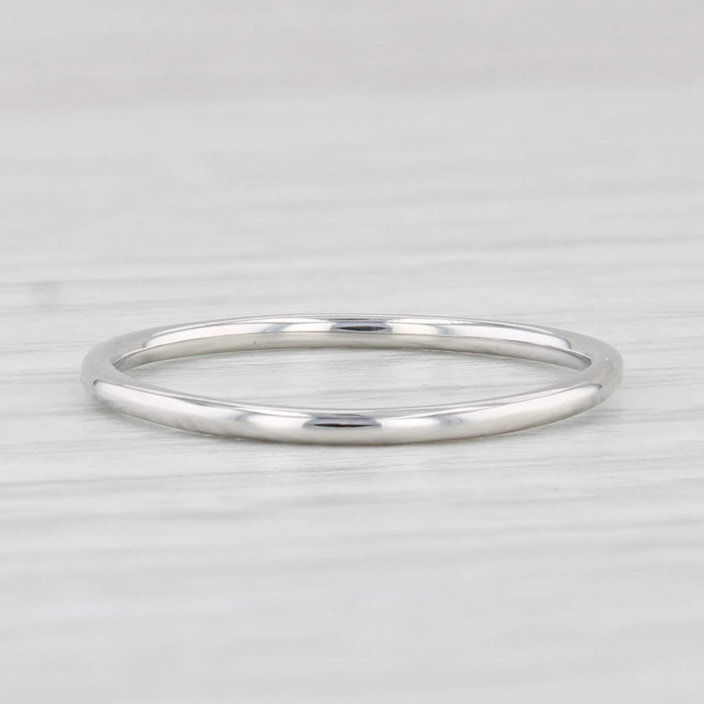 Light Gray Classic Women's Wedding Band 14k White Gold Stackable Ring Size 6