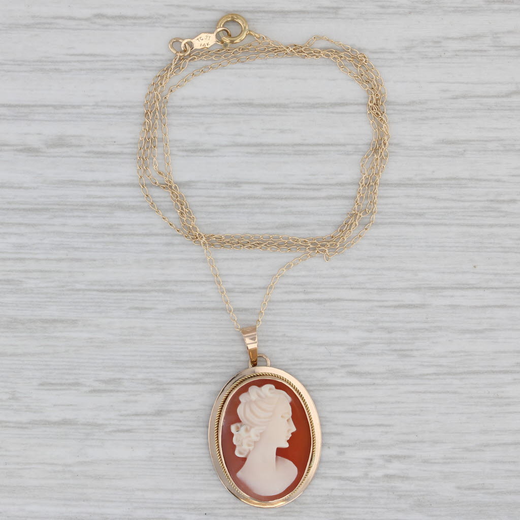 Gray Carved Shell Cameo Pendant Necklace 14k Yellow Gold 18" Curb Chain