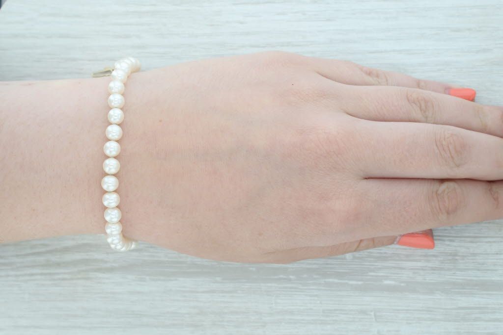 Gray 6.3 mm Cultured Pearl Single Strand Bracelet 14k Gold Clasp 6.5"