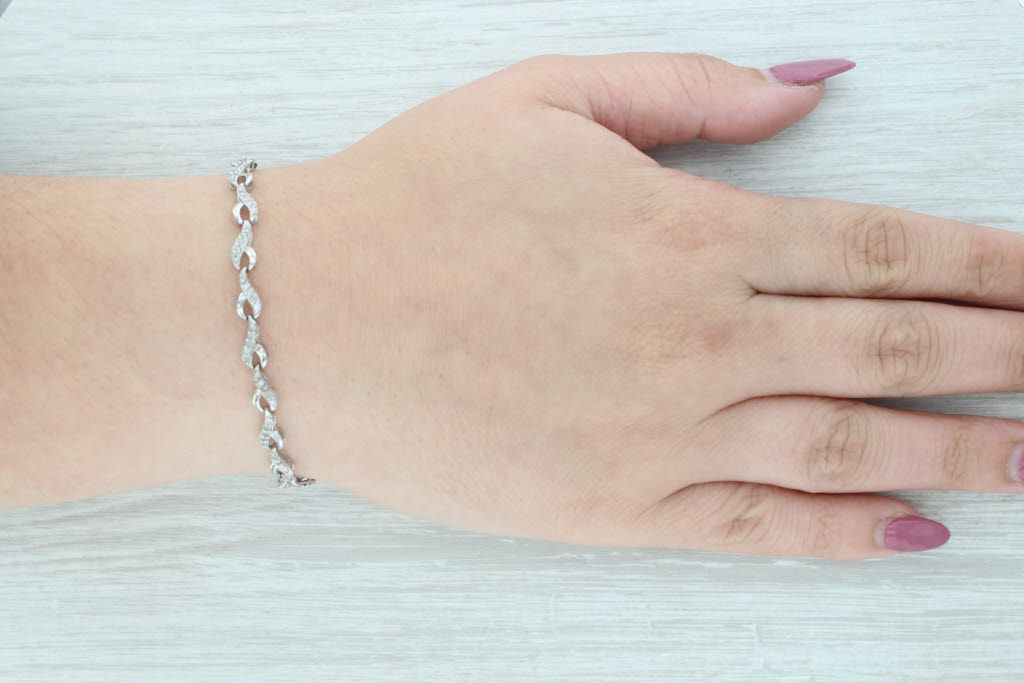 Light Gray 1ctw Diamond Figure 8 Bracelet 10k White Gold 6.75" 4.8mm