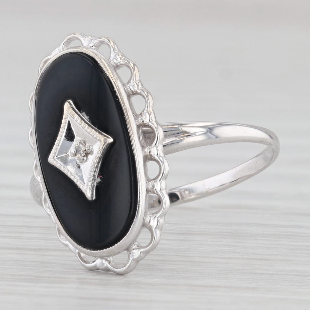 Light Gray Onyx Oval Cabochon Diamond Signet Ring 10k White Gold Size 7.5 Vintage