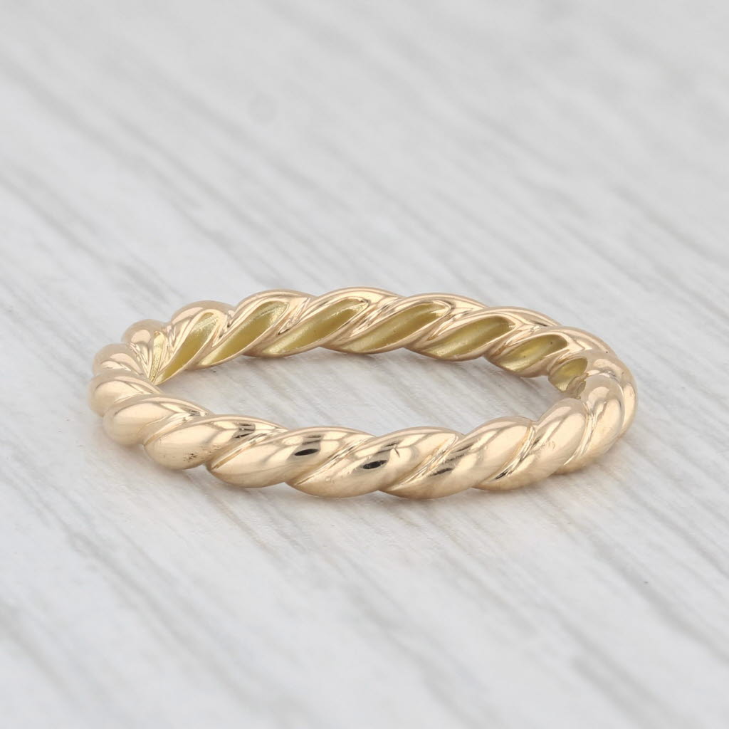 Light Gray David Yurman Gold Cable Ring 18k Yellow Gold Size 5 Stackable Band Box Cloth