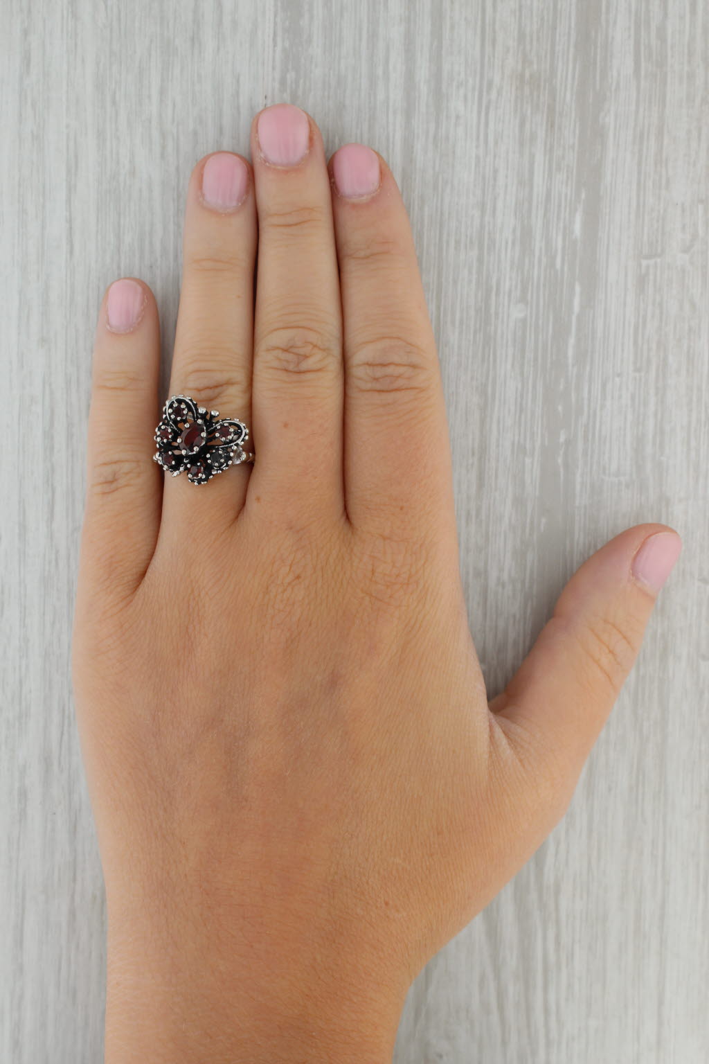 Dark Gray 0.95ctw Garnet Butterfly Ring 10k White Gold Size 6.25