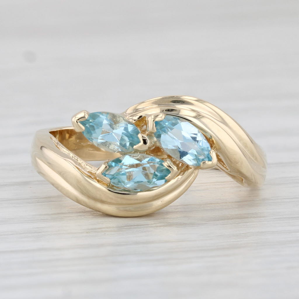 Light Gray Blue Topaz 3-Stone Cluster Ring 14k Yellow Gold Size 6.5 Bypass