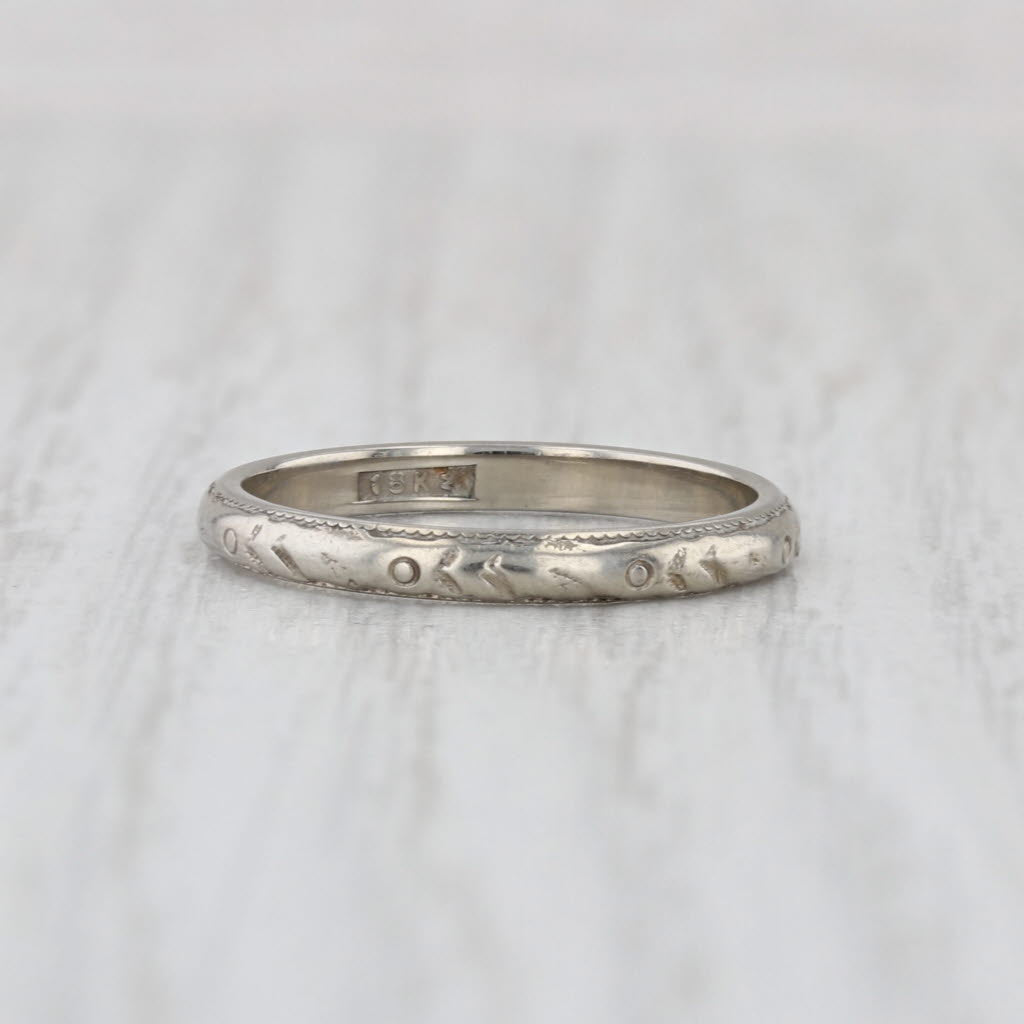 Floral Engraved Wedding Ring 18k White Gold Woods Art Deco Size 5.5 Band