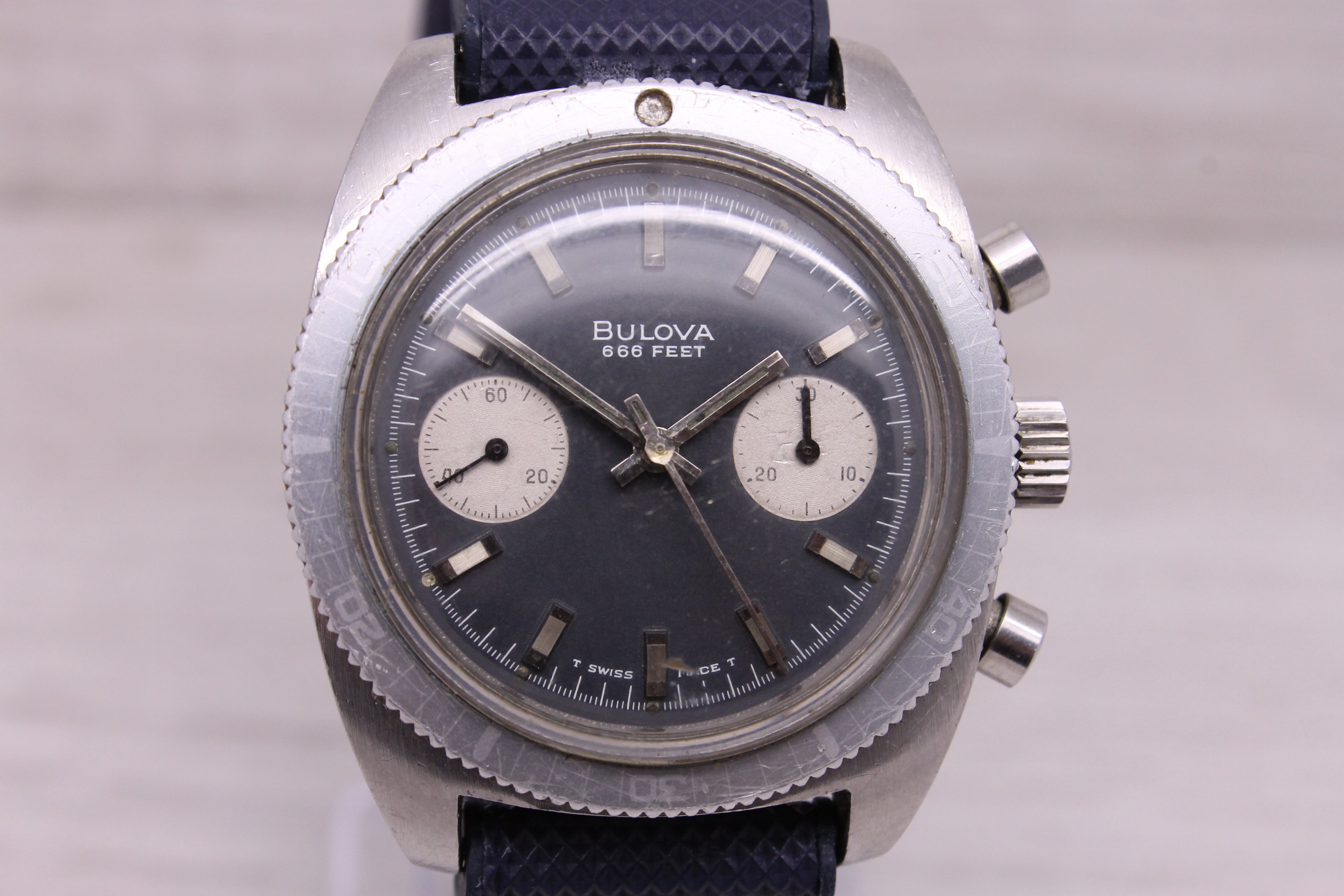 Gray Vintage Bulova Deep Sea Blue Chronograph Mens 38mm Steel Watch Valjoux 7733