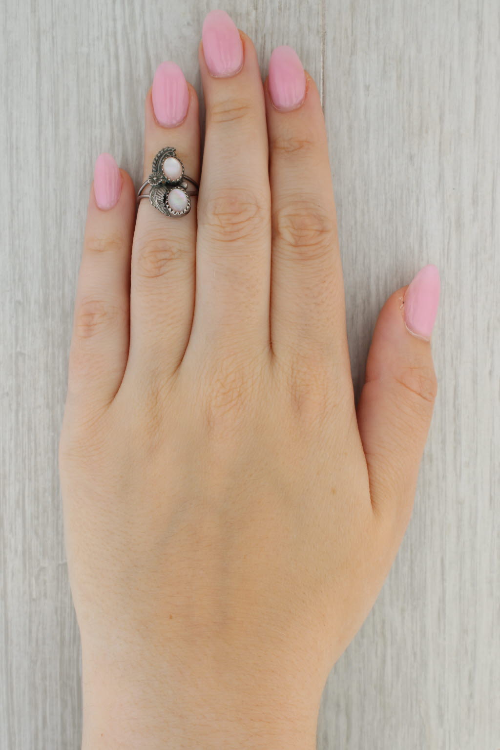 Dark Gray Pink Mother of Pearl Floral Feather Ring Vintage Sterling Silver Size 5.25