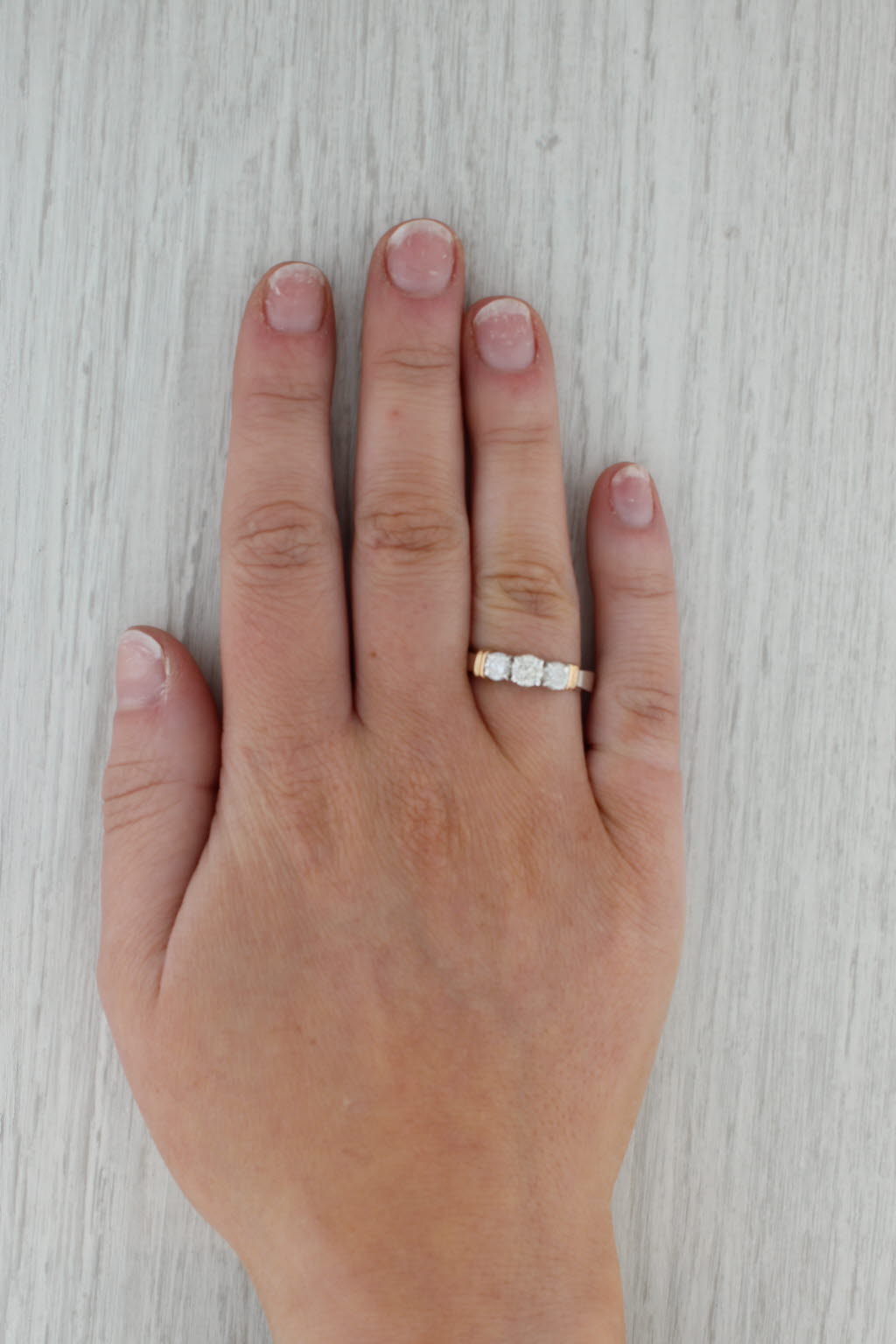 Gray 0.89ctw Round Diamond 3-Stone Engagement Ring 14k Gold Size 6.5