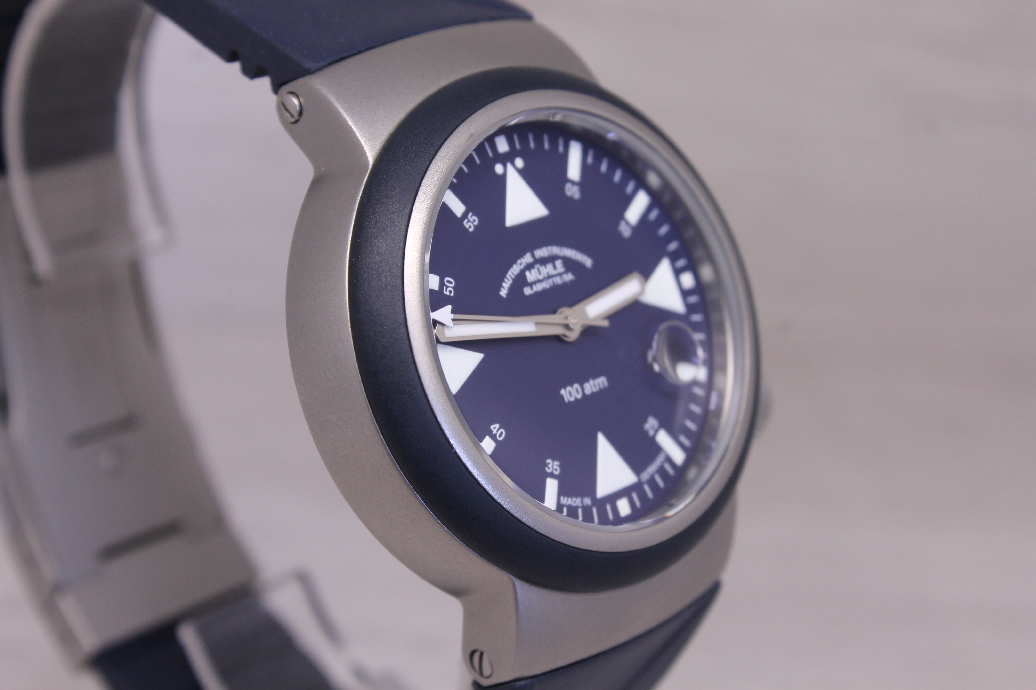 Muhle Glashutte SAR Rescue Timer Mens 42mm Automatic Divers Watch Box M1-41-02