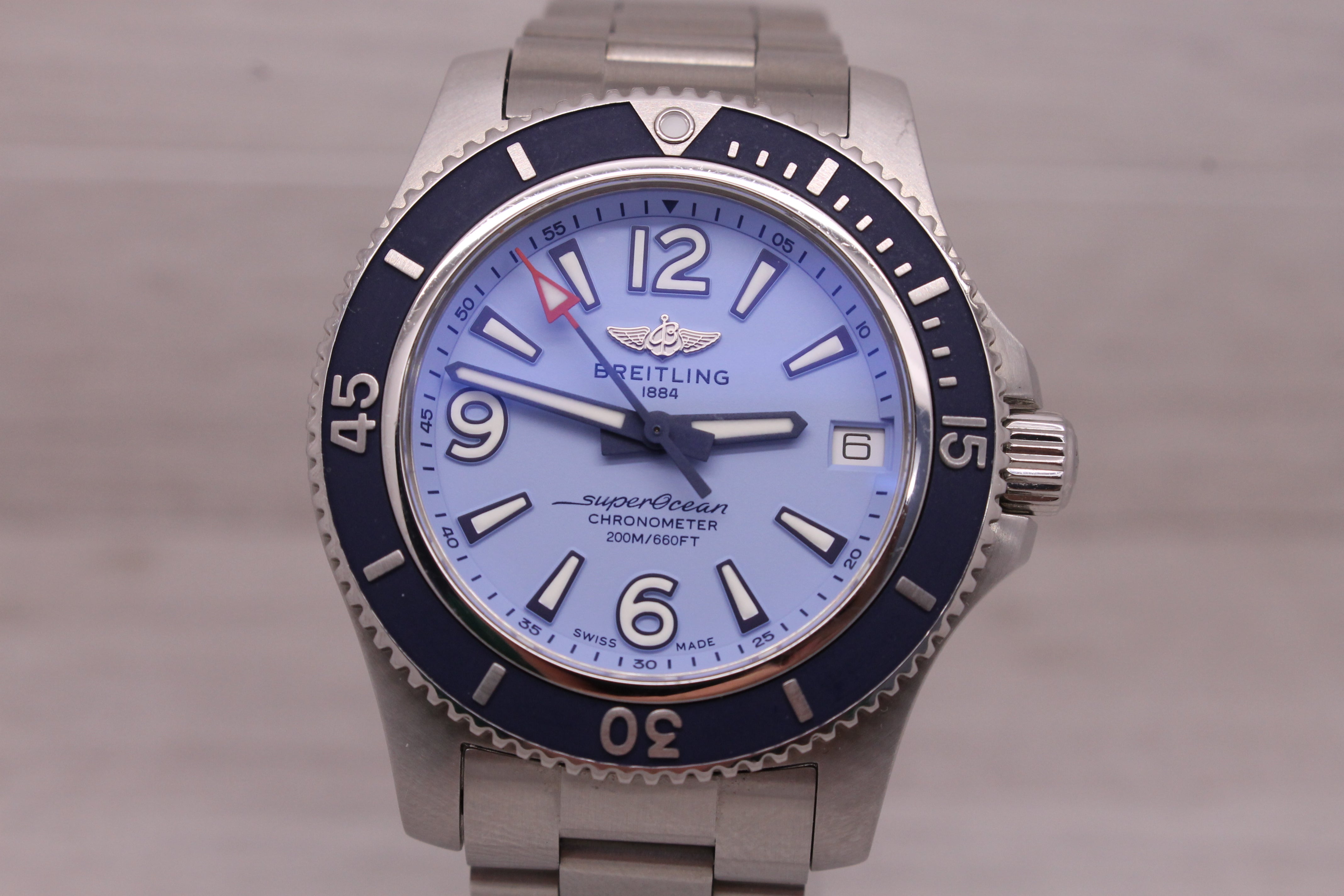 Rosy Brown Breitling Superocean 36 mm Steel Automatic Divers Watch Blue w Box Card A17316