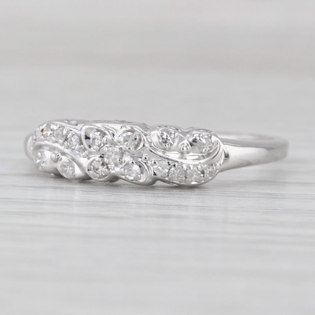 Light Gray Vintage 0.14ctw Diamond Wedding Band 14k White Gold Size 8.5 Stackable Ring