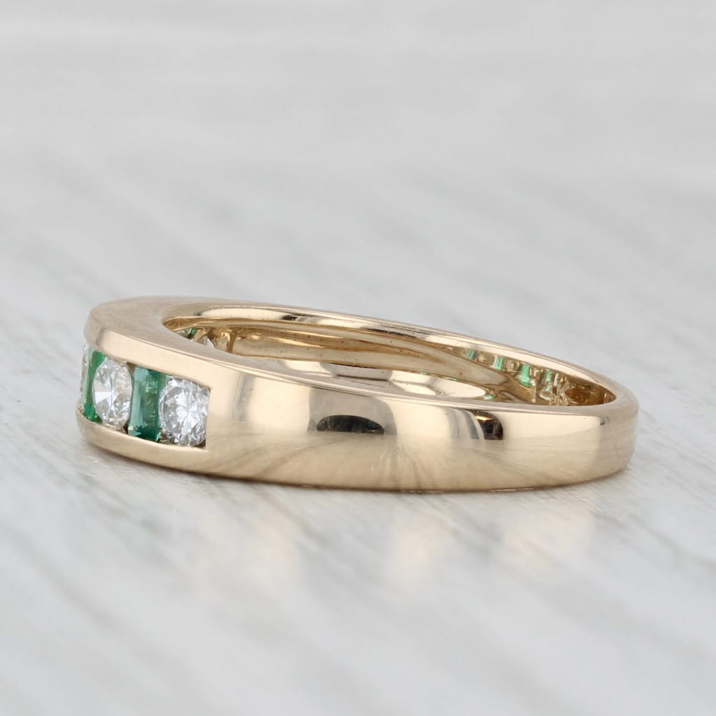 Light Gray 0.55ctw Diamond Emerald Wedding Band 14k Gold Size 6.5 Anniversary Stackable