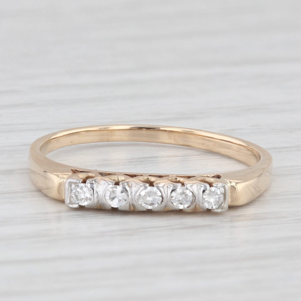 Light Gray Vintage 0.10ctw Diamond Wedding Band 14k Yellow Gold size 7 Stackable Ring