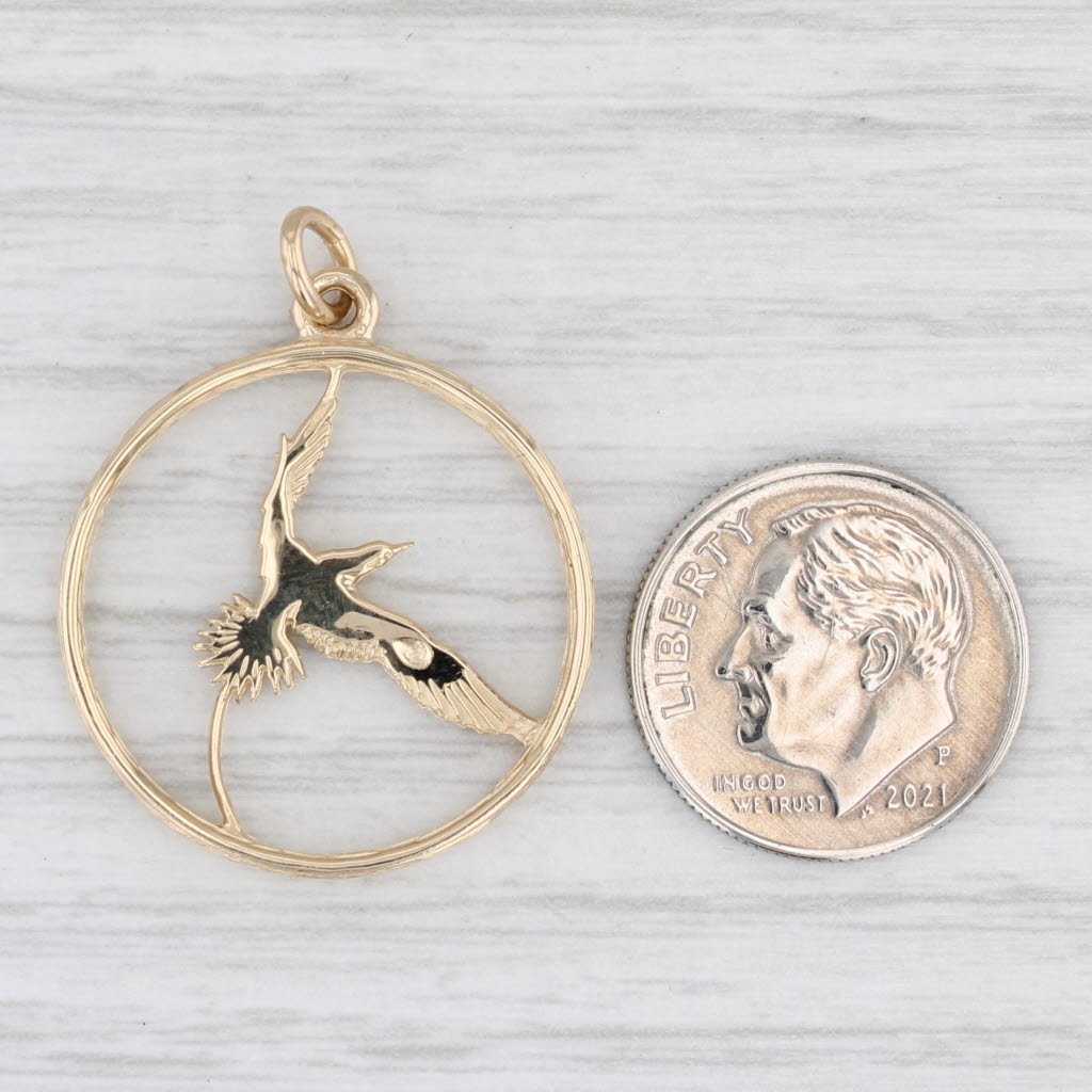 Light Gray Soaring Bird Framed in Gold Circle Pendant 14k Yellow Gold Charm