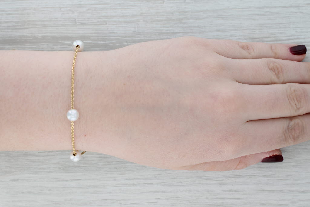Gray Mikimoto Cultured Pearl Station Bracelet w/ Pouch 18k Yellow Gold 8" Cable Chain