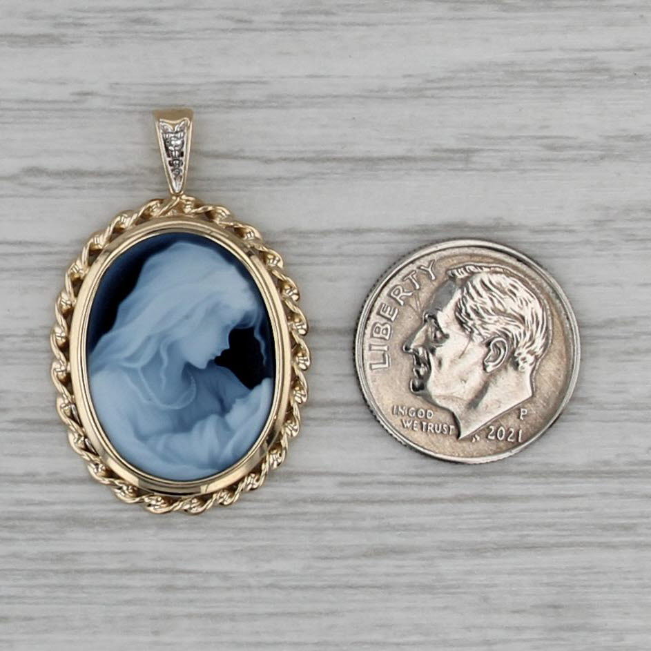 Mother Holding Child Cameo Pendant 10k Yellow Gold Black White Chalcedony