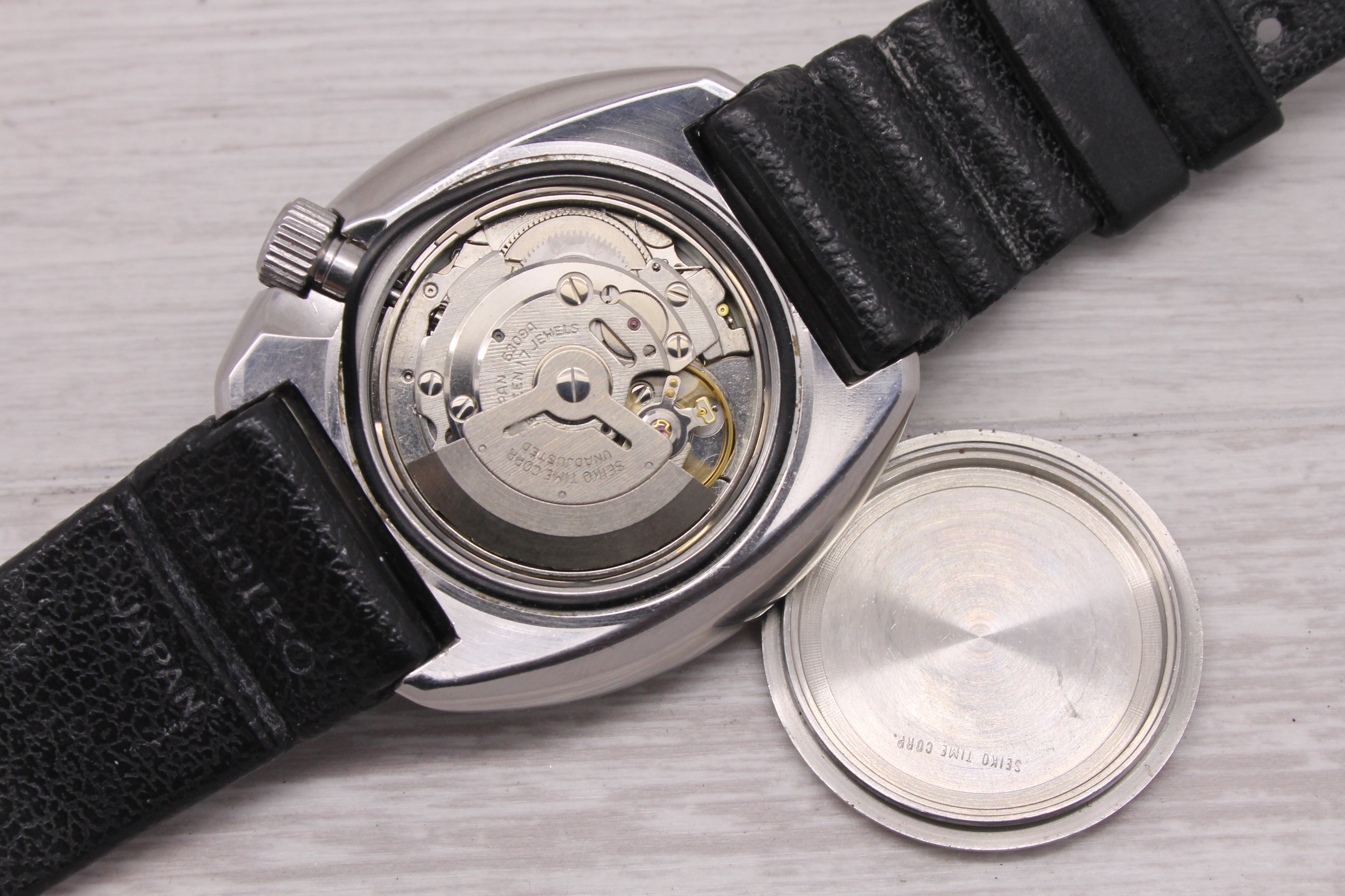 Gray Vintage 1977 Seiko 6309-7049 Mens Steel Automatic Turtle Diver Original Strap