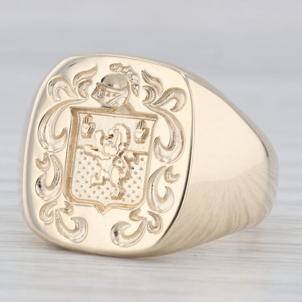 Light Gray Rampant Lion Family Crest Ring 10k Yellow Gold Size 10.25 Vintage Heraldry House