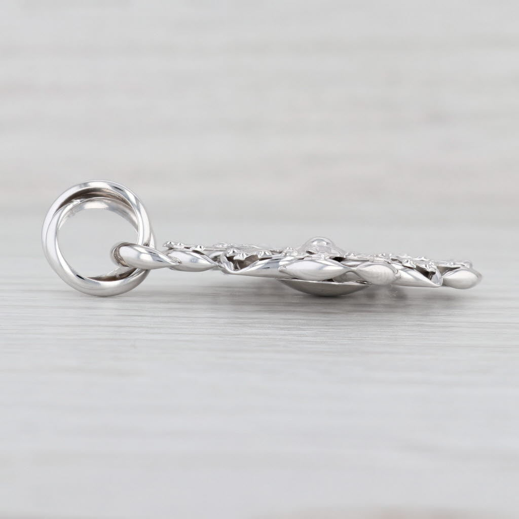 Light Gray Snowflake Flower Pendant 14k White Gold Statement