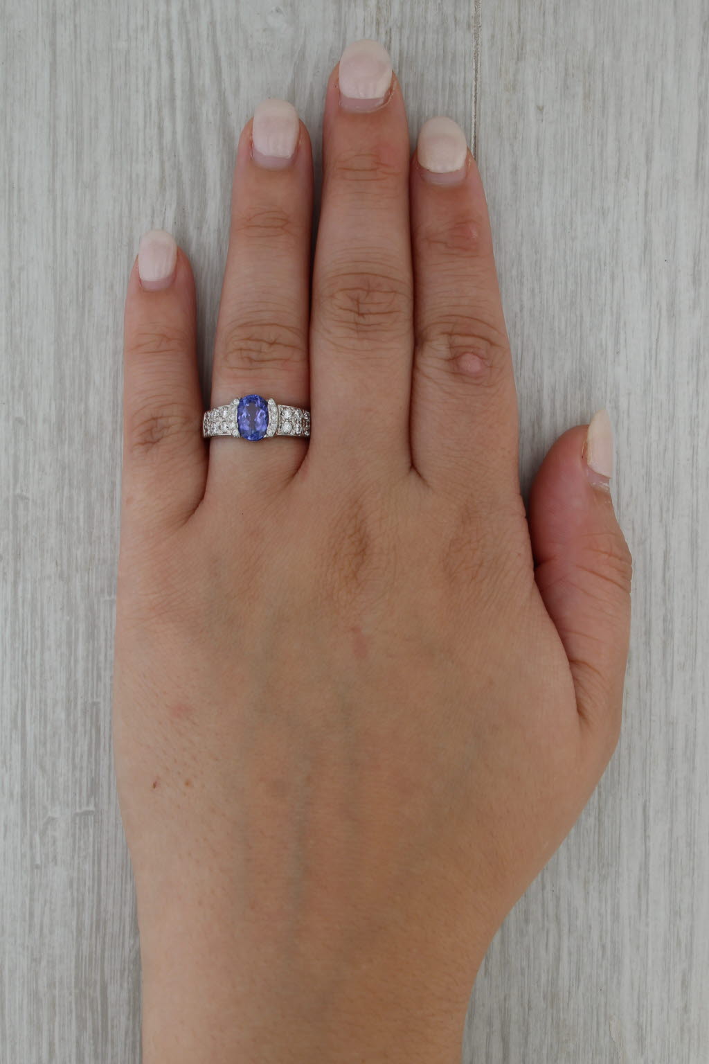 2.02ctw Oval Tanzanite Diamond Ring 18k White Gold Size 7.75