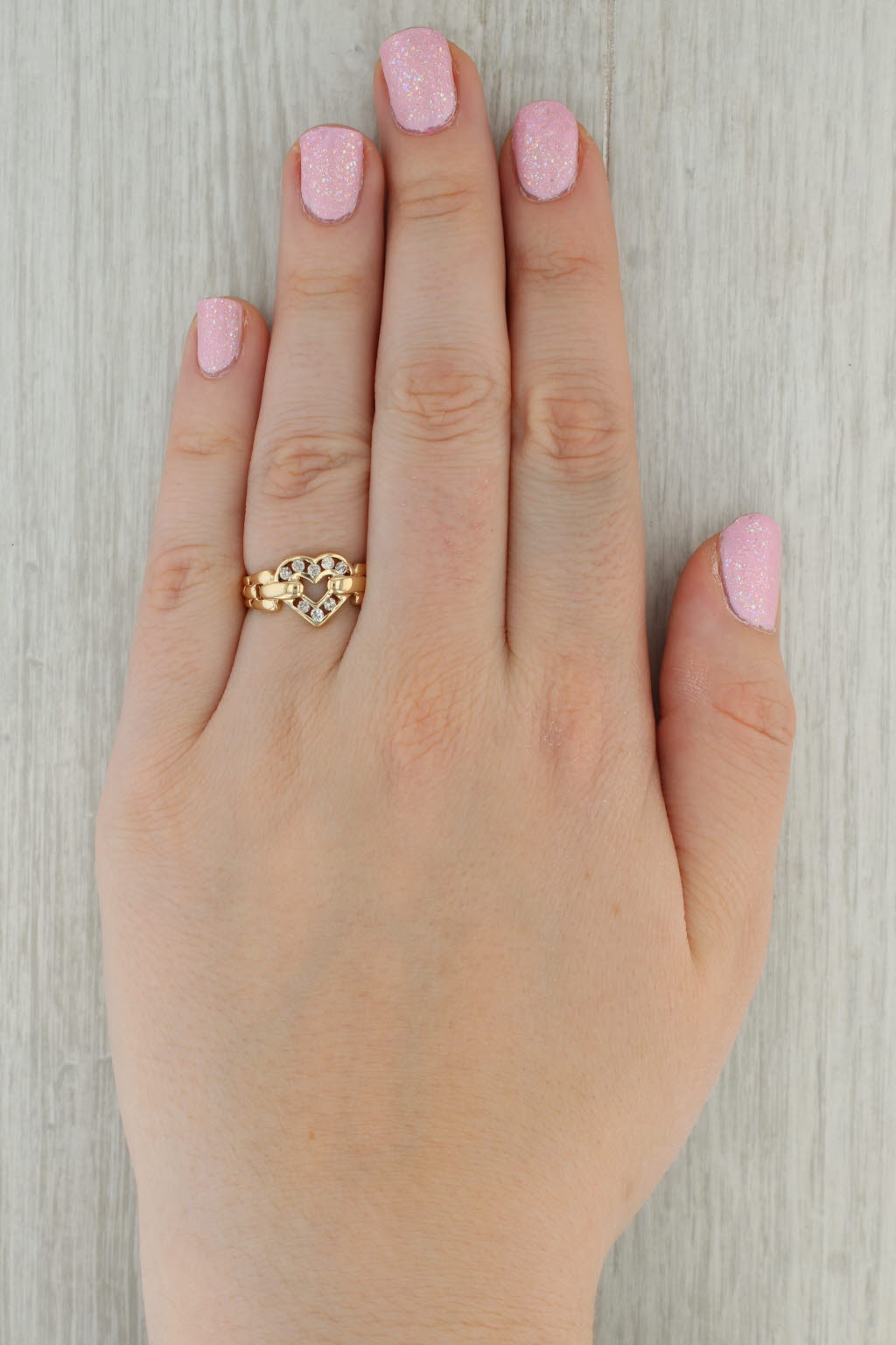 Dark Gray 0.15ctw Diamond Heart Ring 14k Yellow Gold Size 7.25