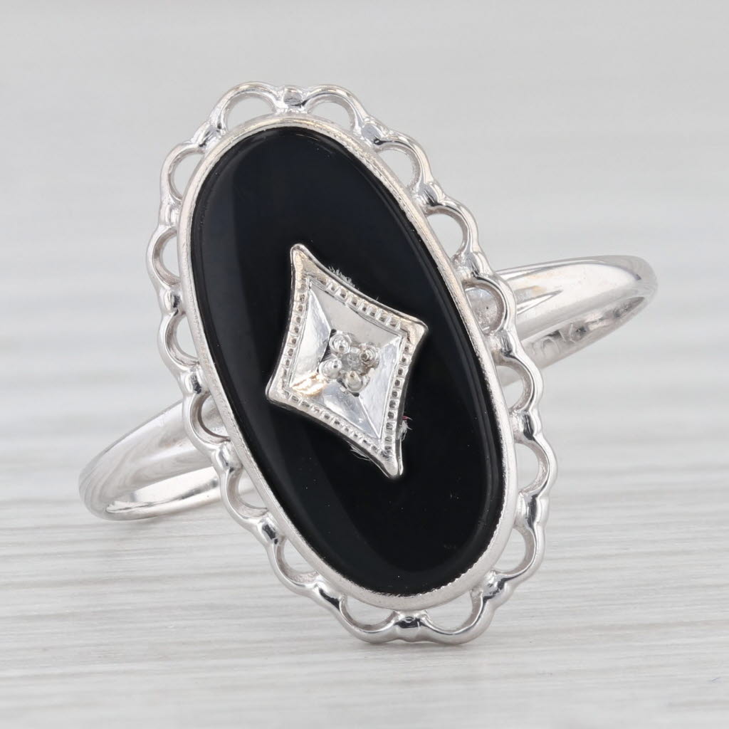Light Gray Onyx Oval Cabochon Diamond Signet Ring 10k White Gold Size 7.5 Vintage