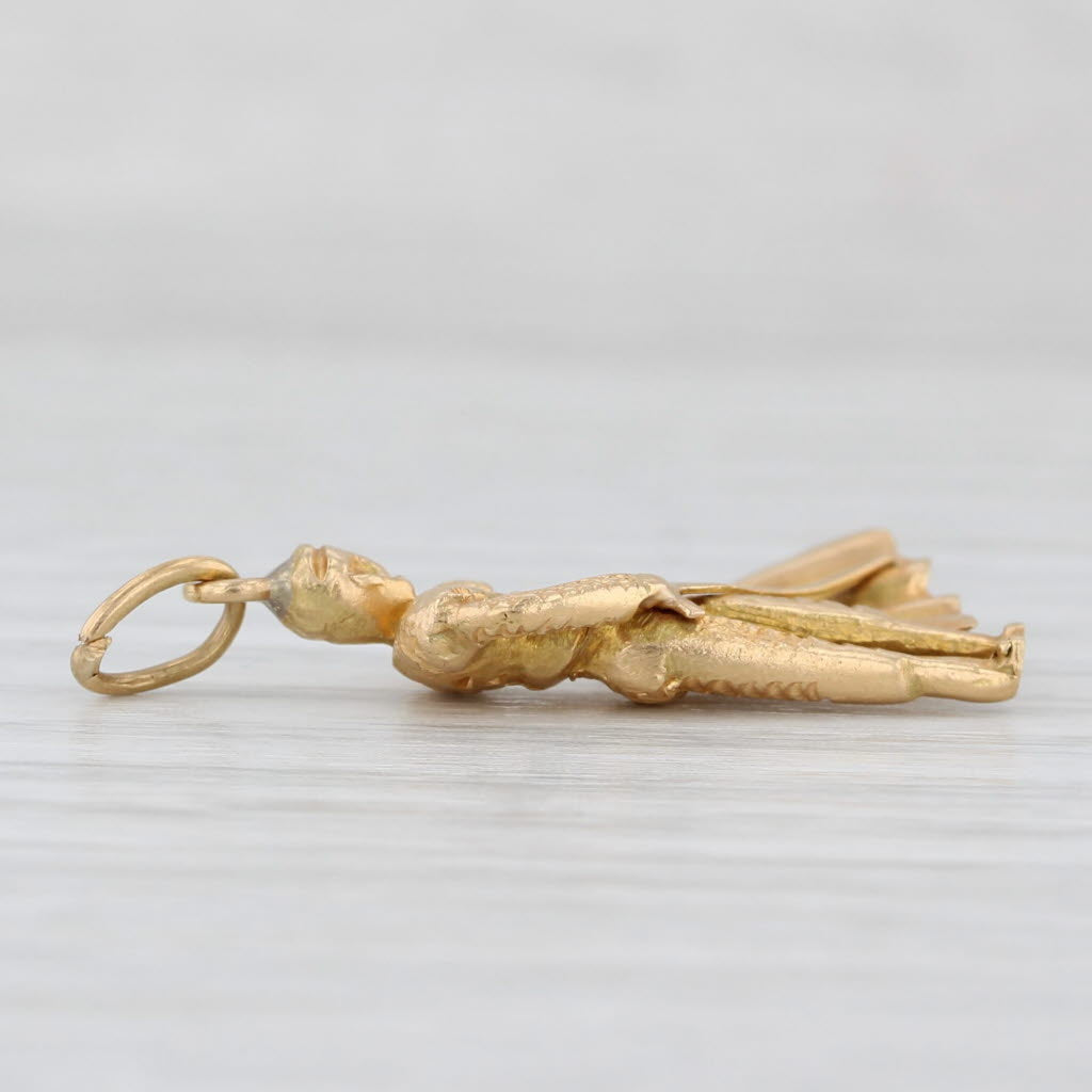 Light Gray Vintage Matador Charm 18k Yellow Gold Bull Fighter Spain Souvenir Pendant