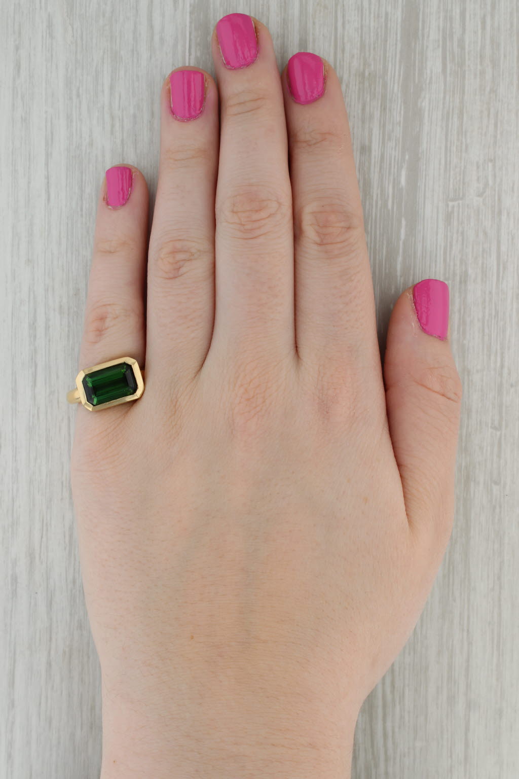 Dark Gray 4.60ct Green Tourmaline 18k Yellow Gold Size 7 Emerald Cut