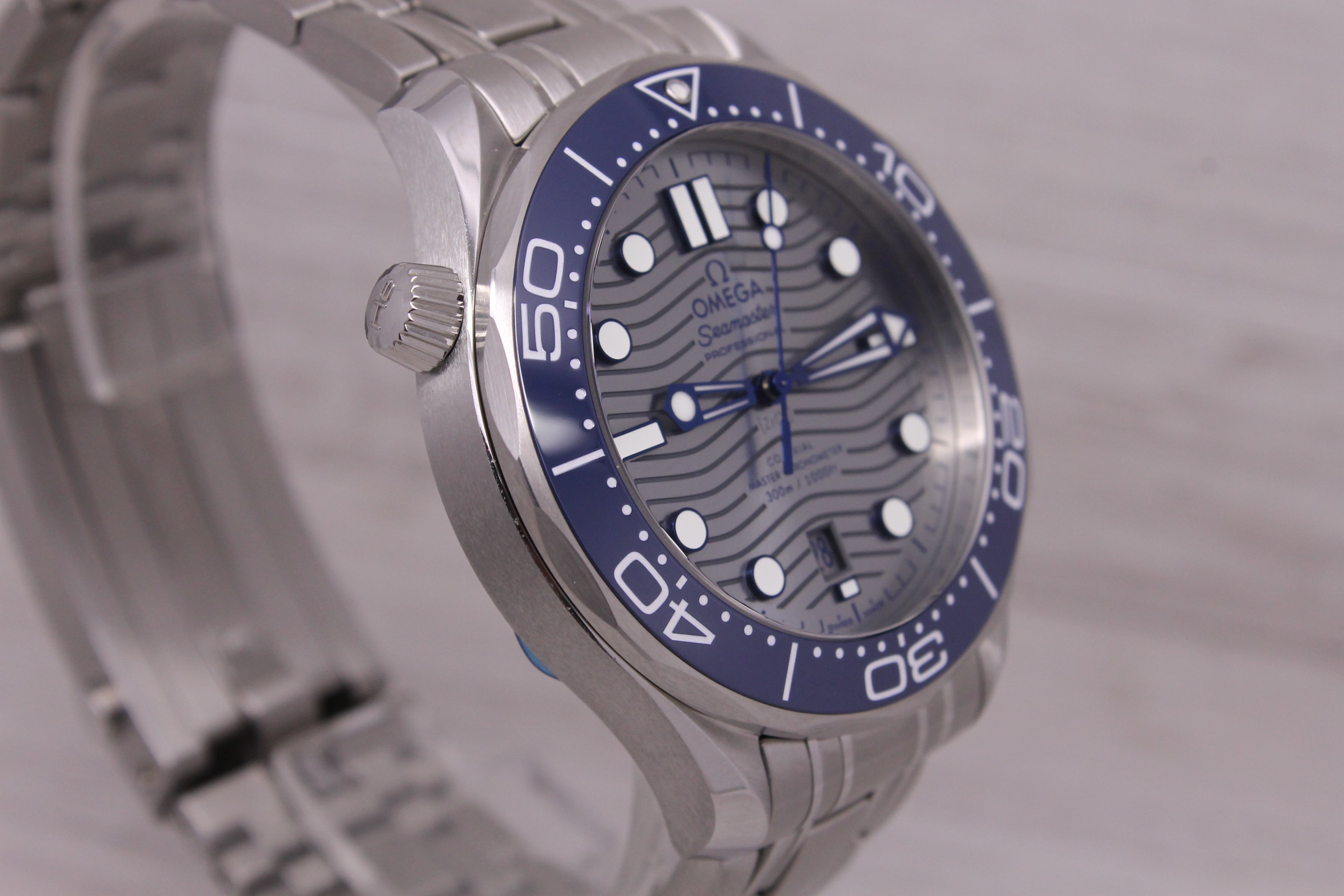 Light Slate Gray Omega Seamaster Pro 300m 42mm Steel Ceramic Diver Watch Master Co-Axial 8800 Box