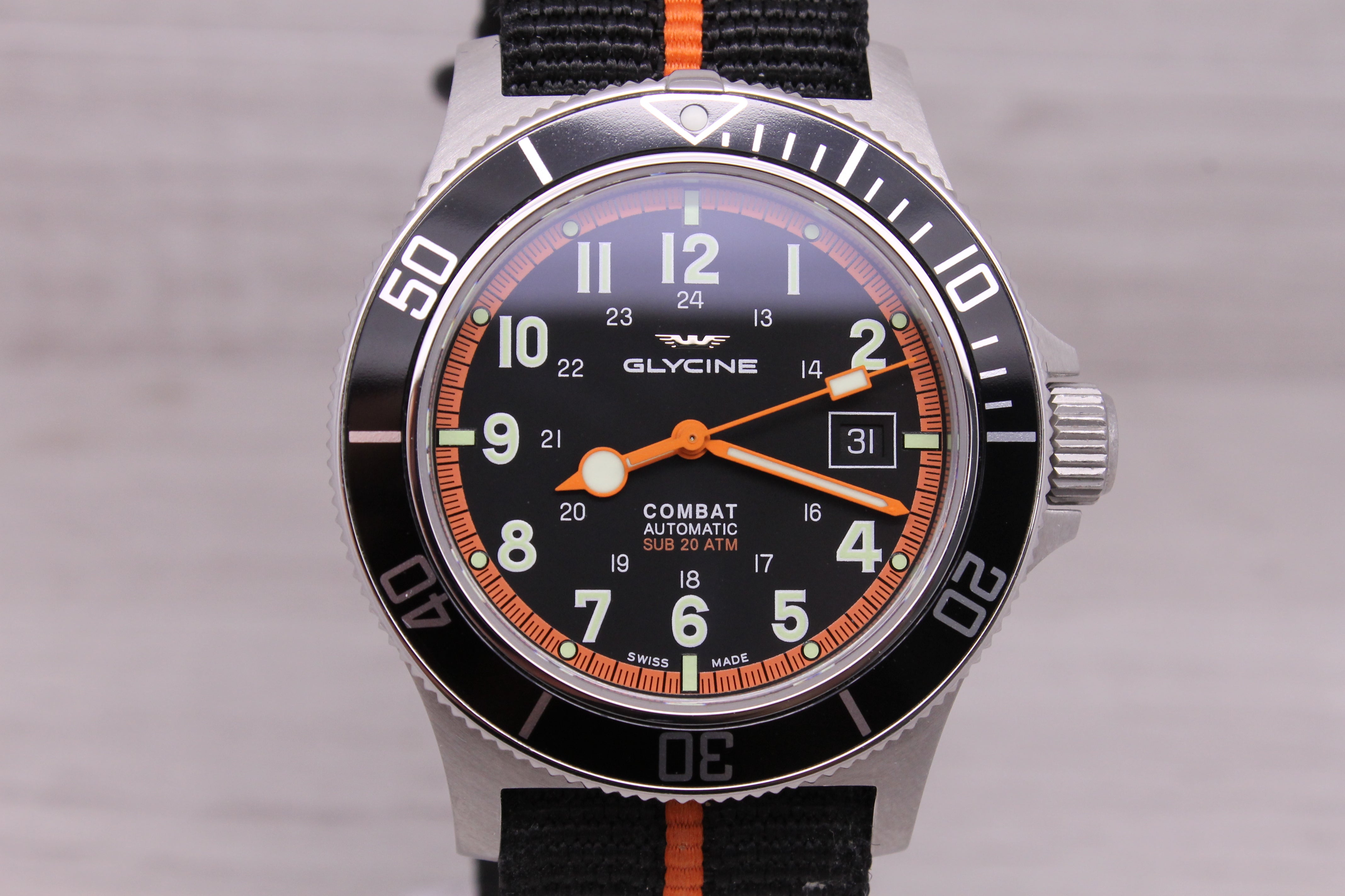 Dark Gray Glycine Combat 42mm Steel Automatic Men’s Diver Watch w/ Date & Box GL0088