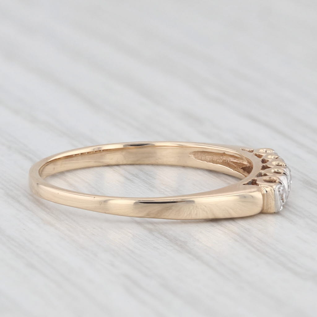 Light Gray Vintage 0.10ctw Diamond Wedding Band 14k Yellow Gold size 7 Stackable Ring
