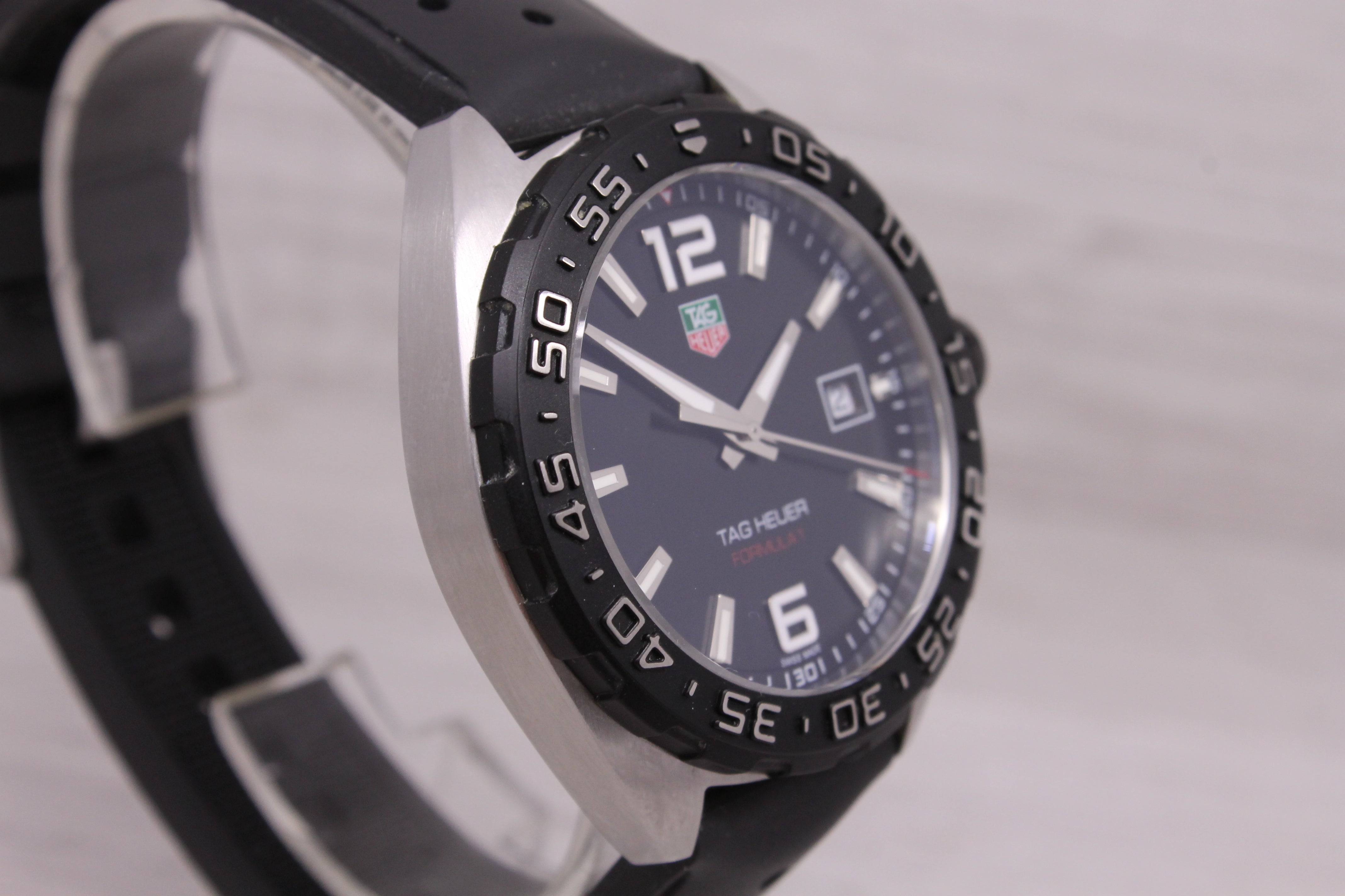 Dark Gray Tag Heuer Formula 1 41mm Steel Mens Quartz Watch w Box Strap WAZ1110 New Battery