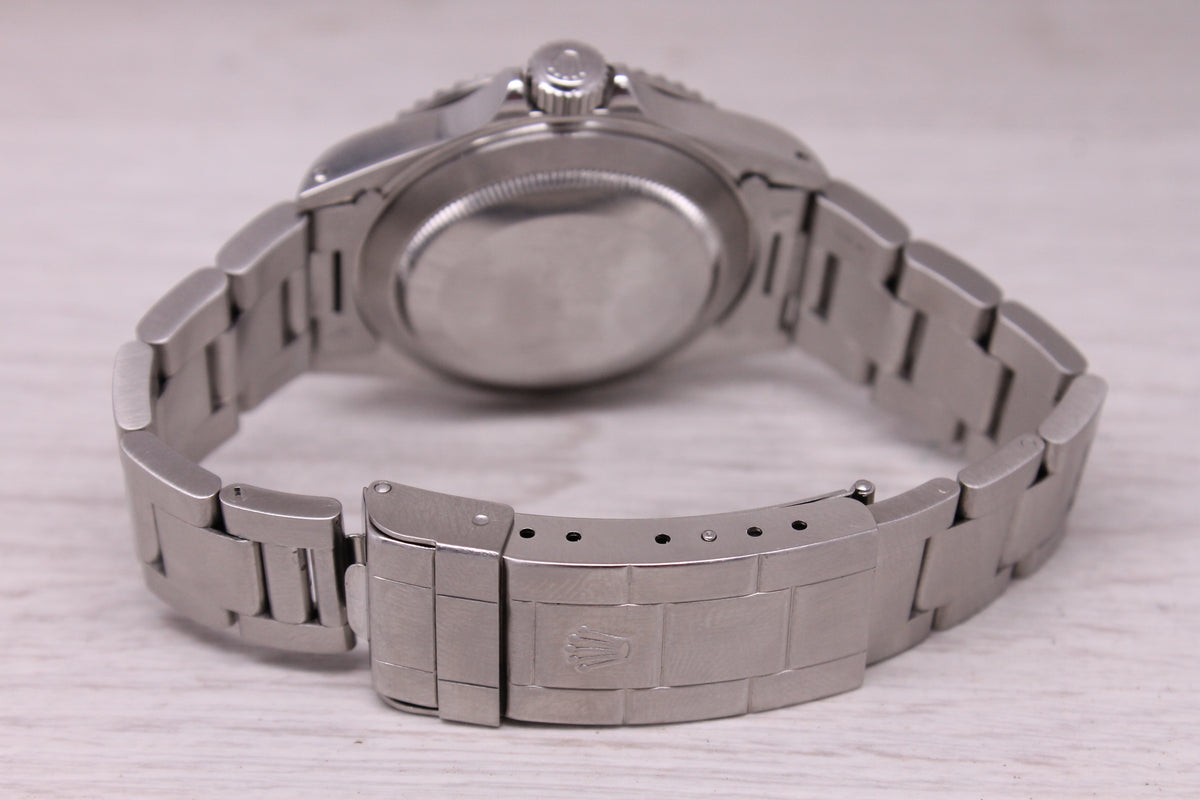 Rolex Submariner 14060M Men 40mm Steel Automatic Divers Watch Box Papers No Date
