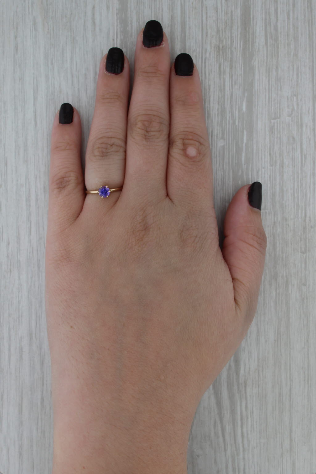 0.64ct Lab Created Purple Sapphire Ring 10k Yellow Gold Round Solitaire Sz 6.25