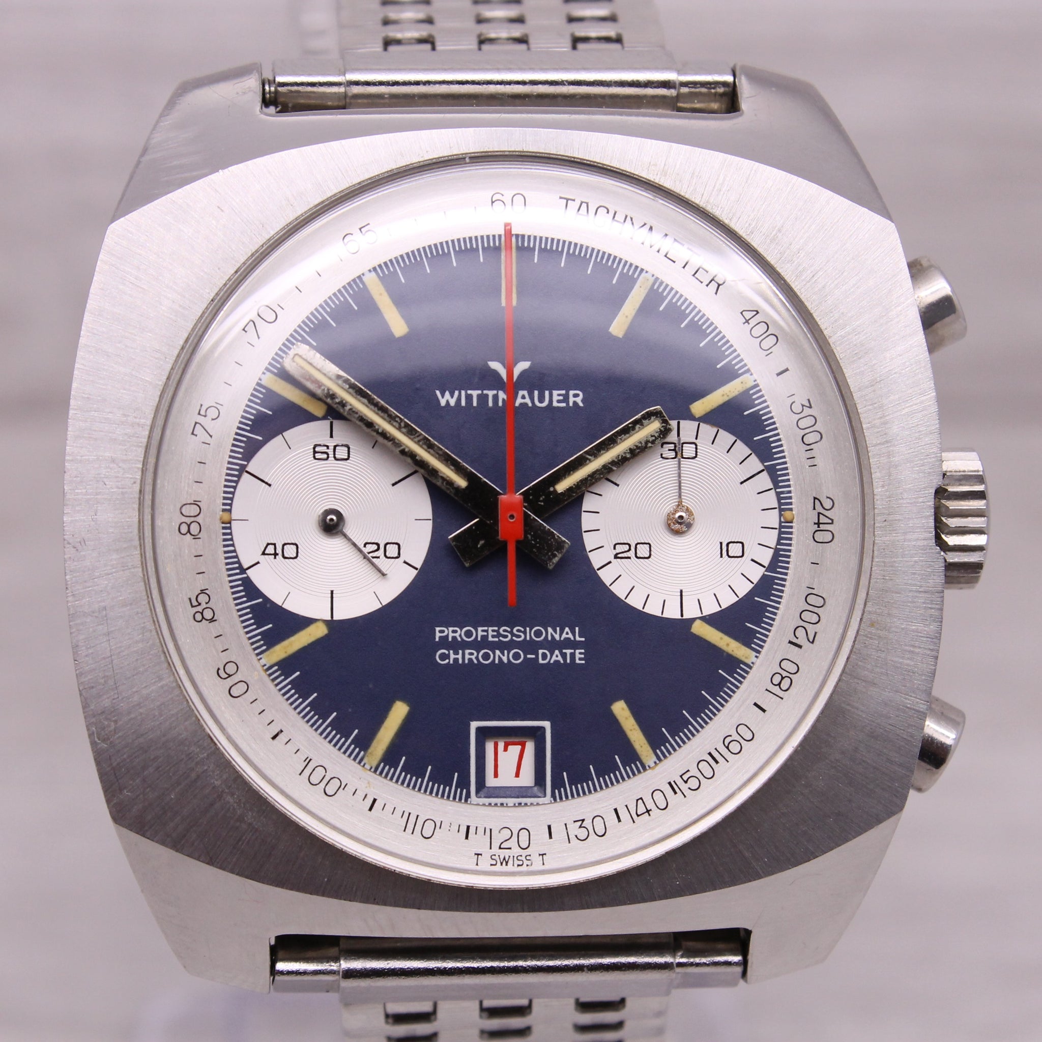 Vintage Wittnauer Professional Chrono-Date Mens40mm Steel Chronograph